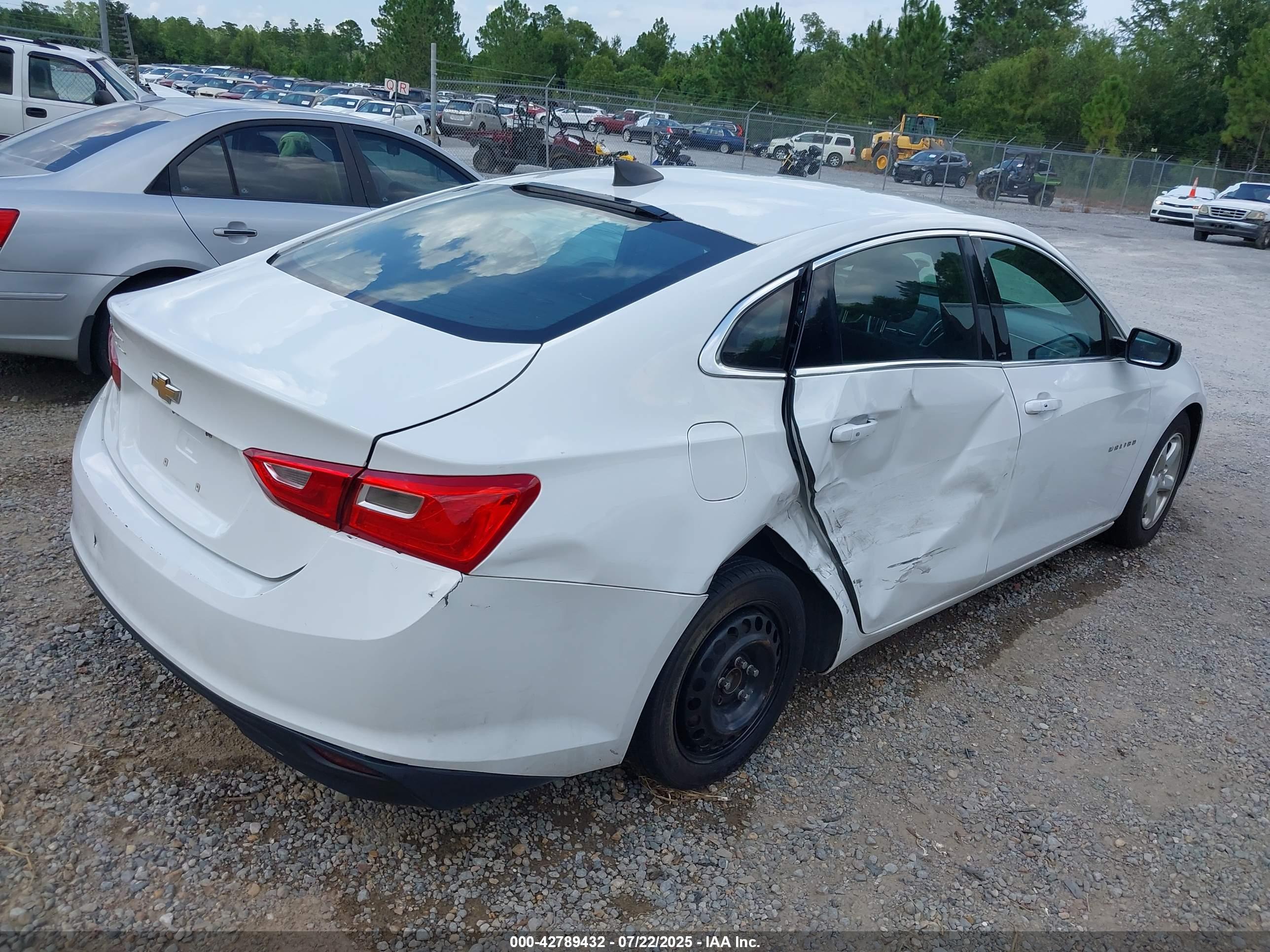 CHEVROLET MALIBU image 4