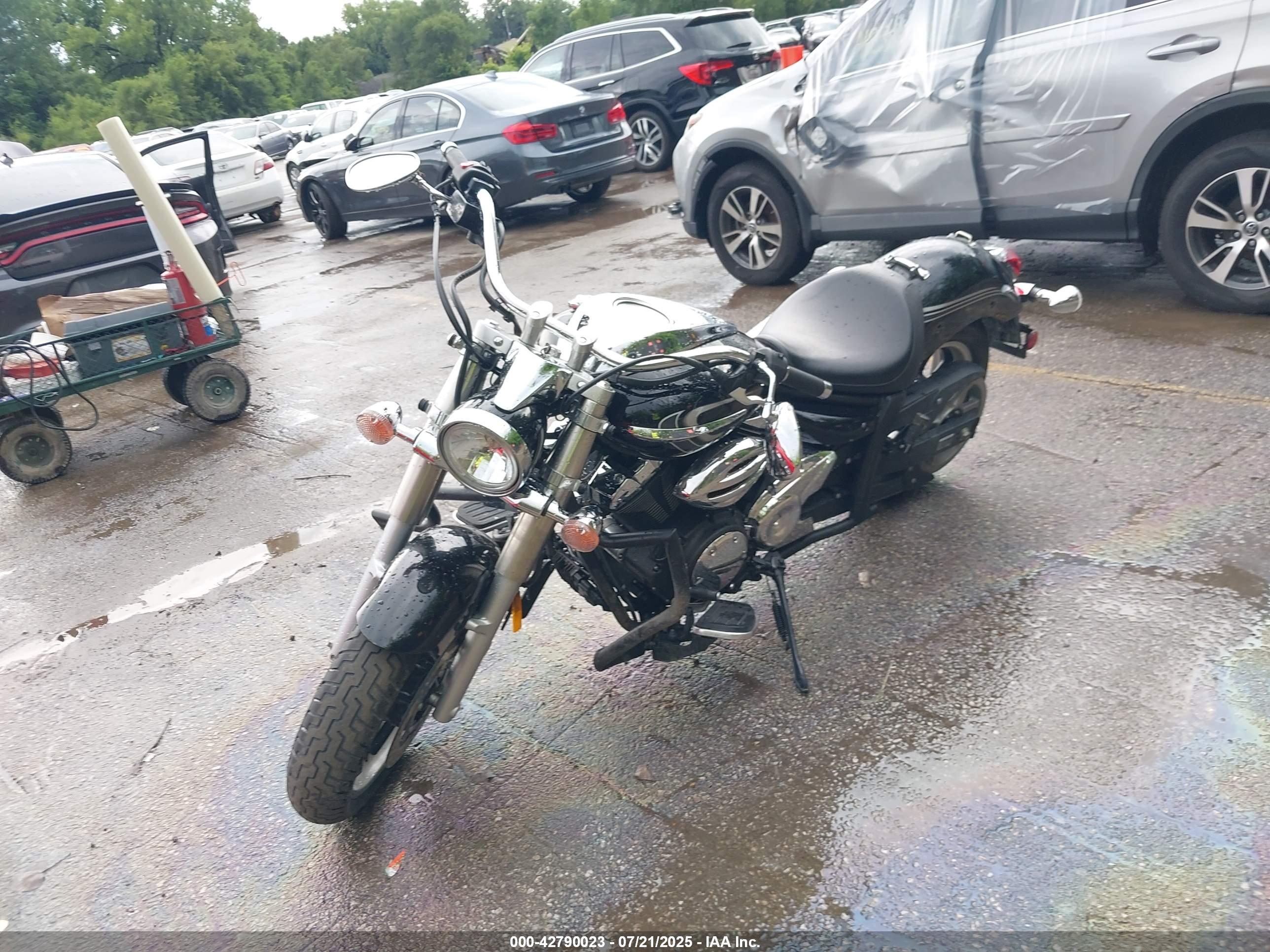 YAMAHA XVS950 image 2