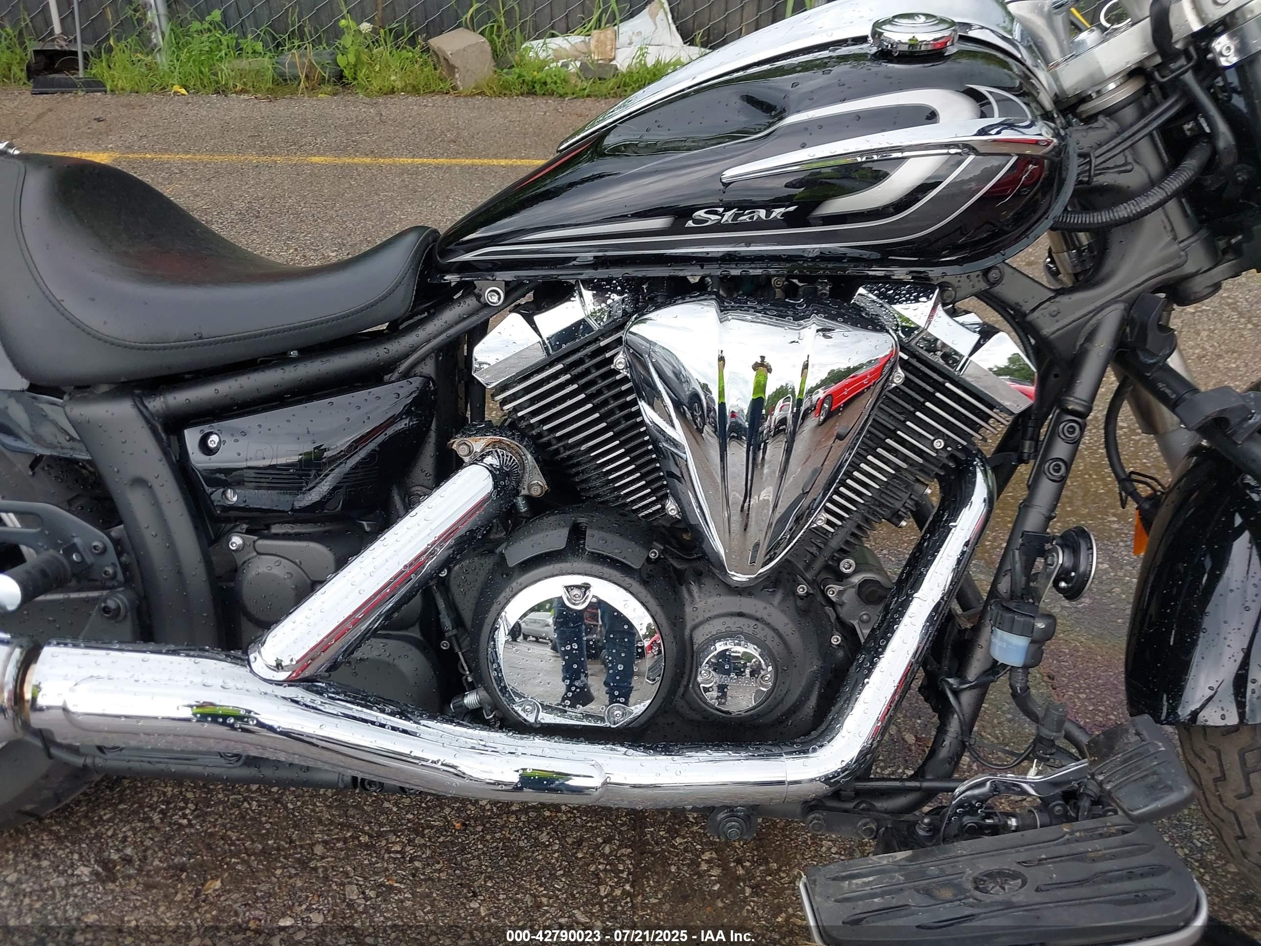 YAMAHA XVS950 image 8