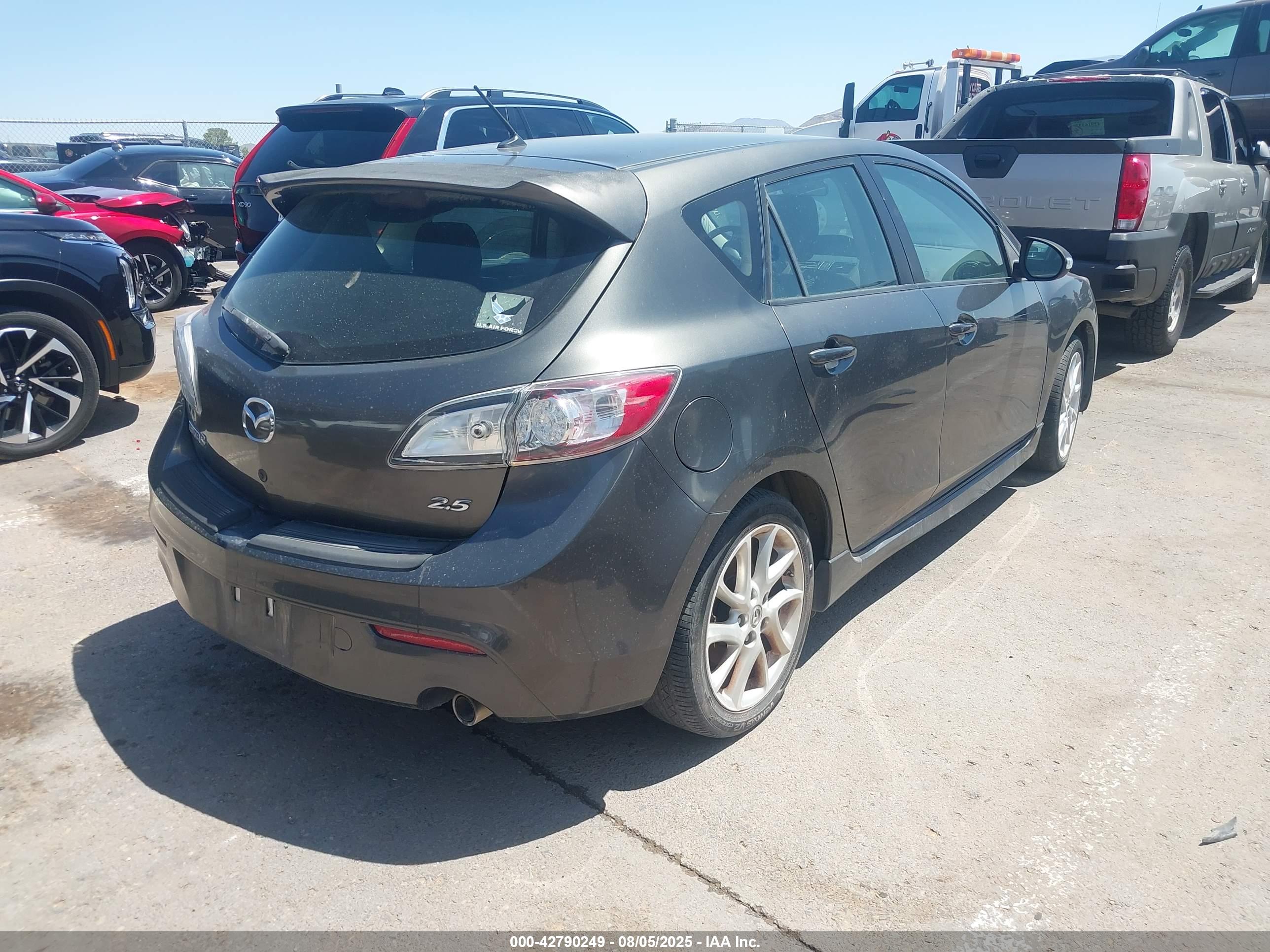 MAZDA MAZDA3 image 4