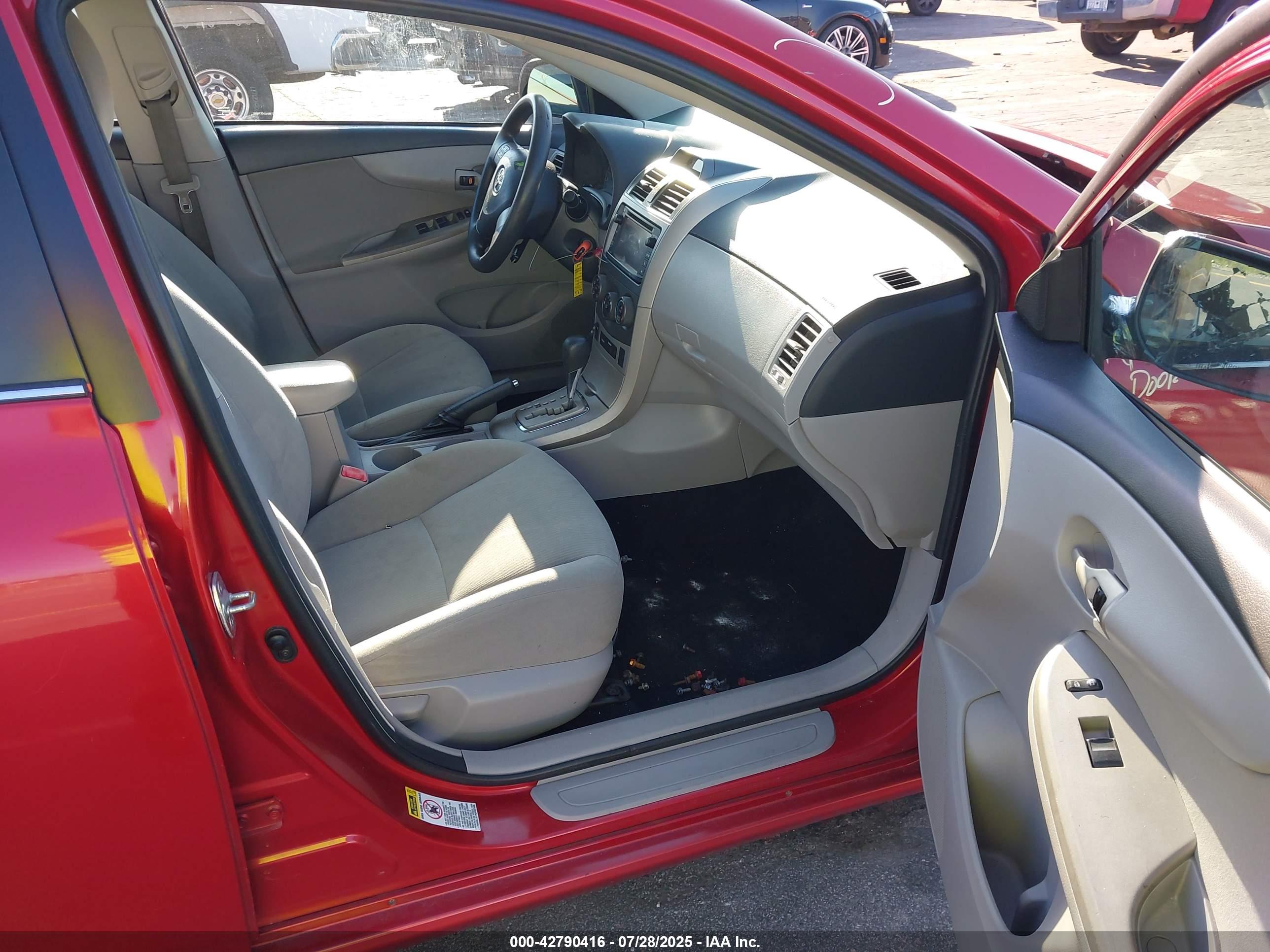 TOYOTA COROLLA image 5