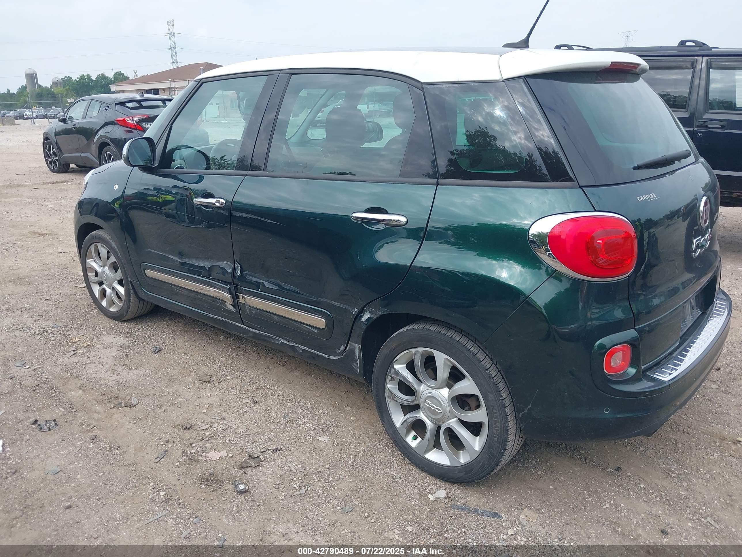 FIAT 500L image 3