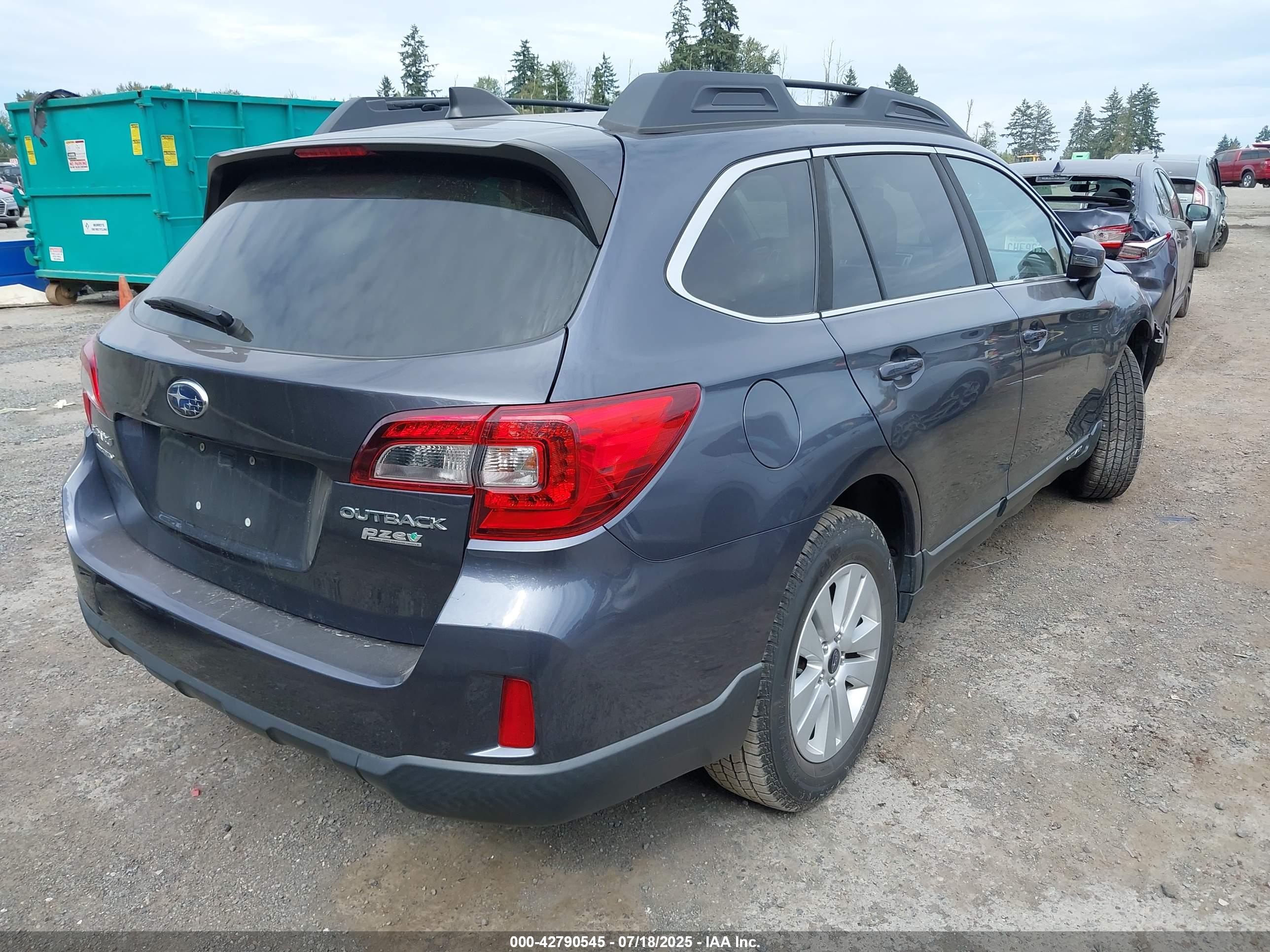 SUBARU OUTBACK image 4