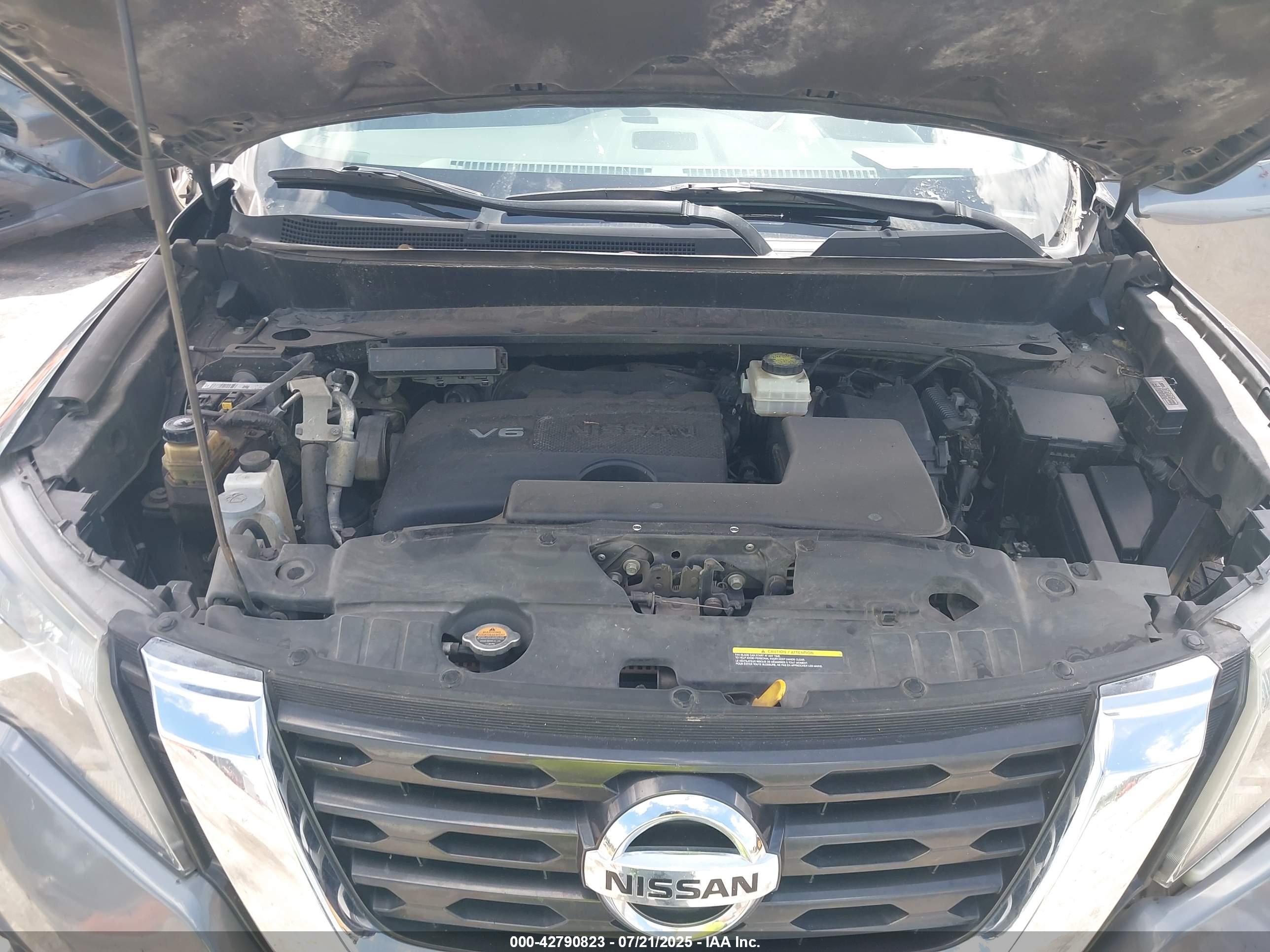 NISSAN PATHFINDER image 10
