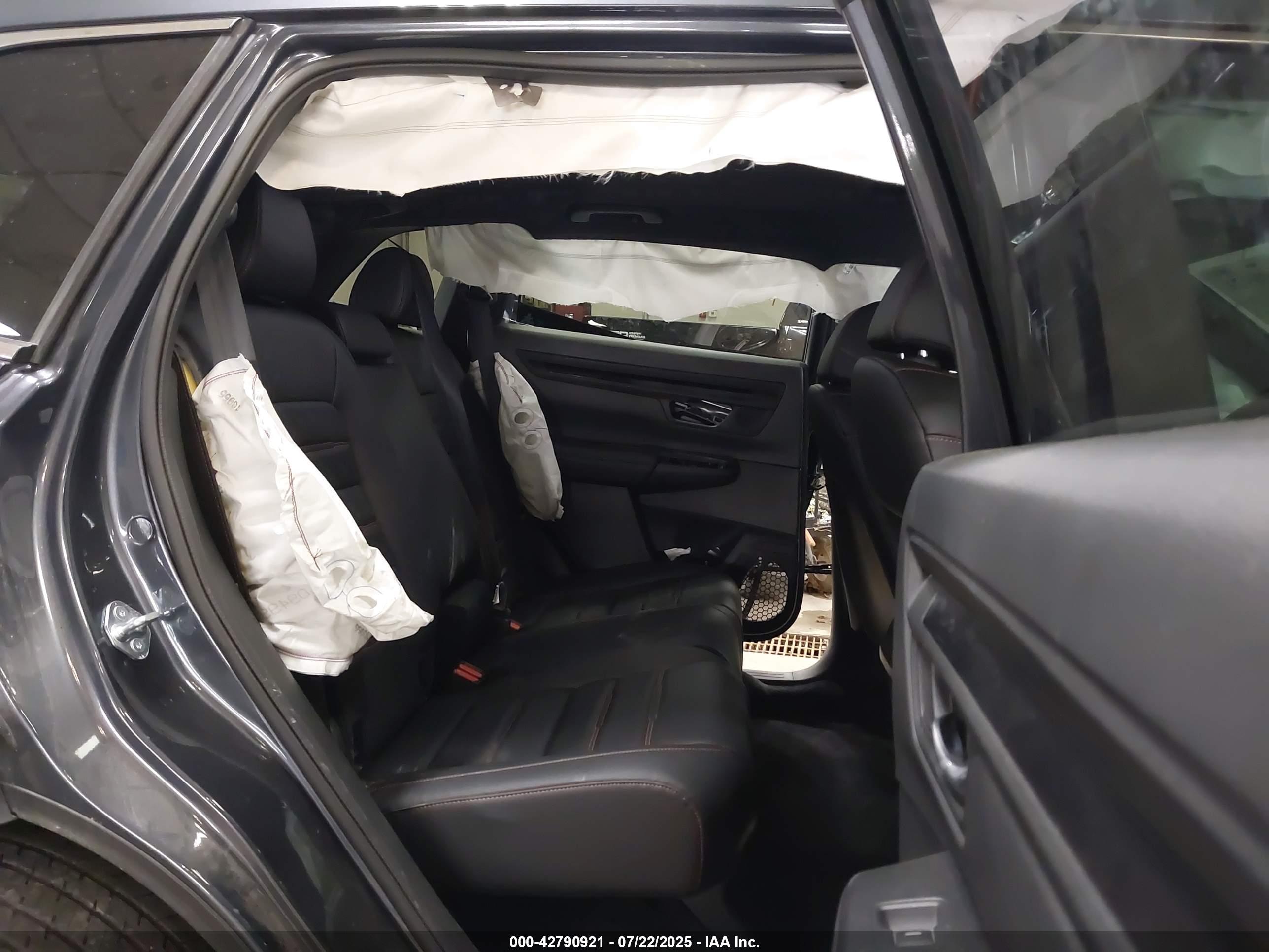 HONDA CR-V image 8
