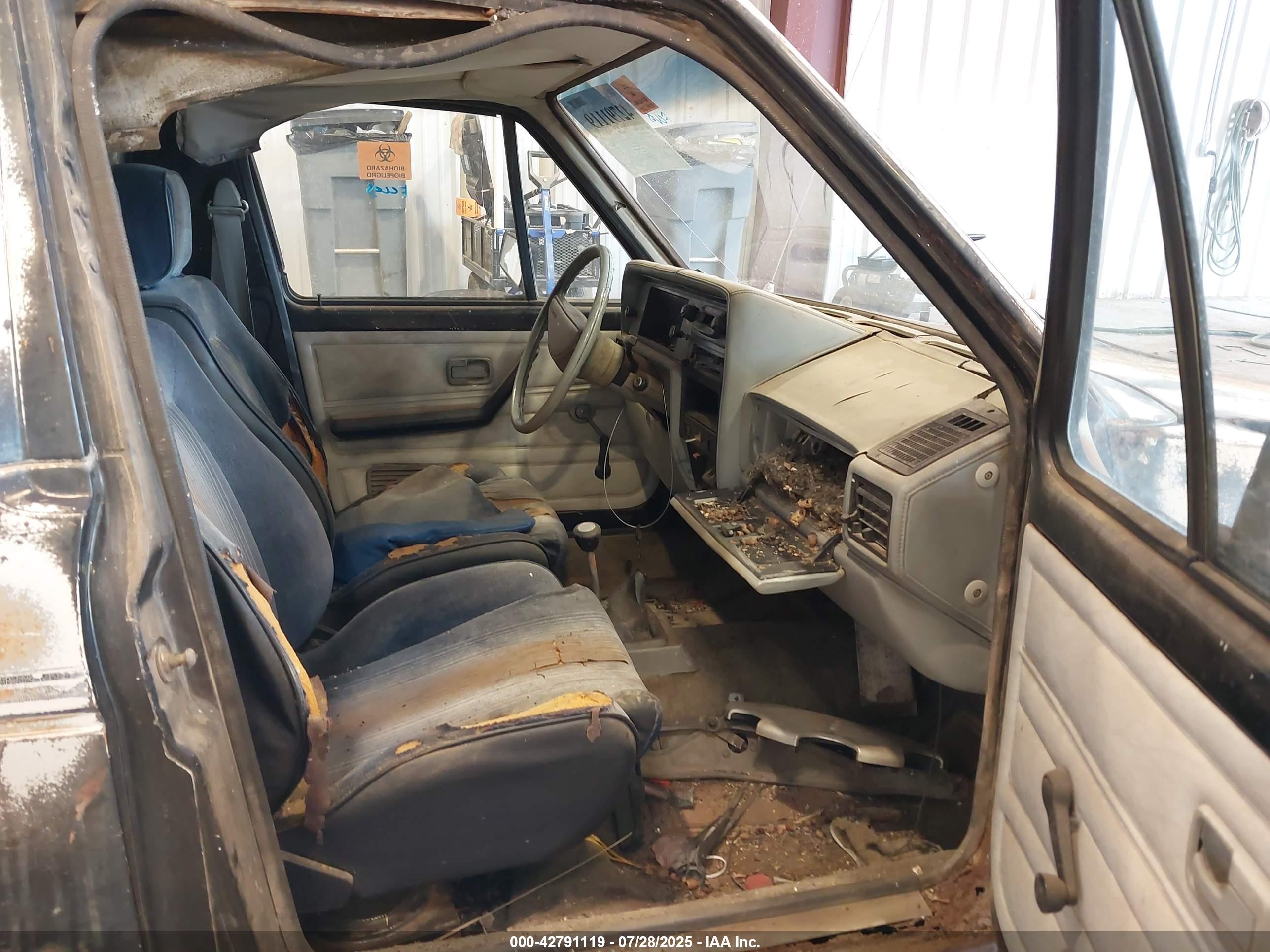 VOLKSWAGEN RABBIT image 5