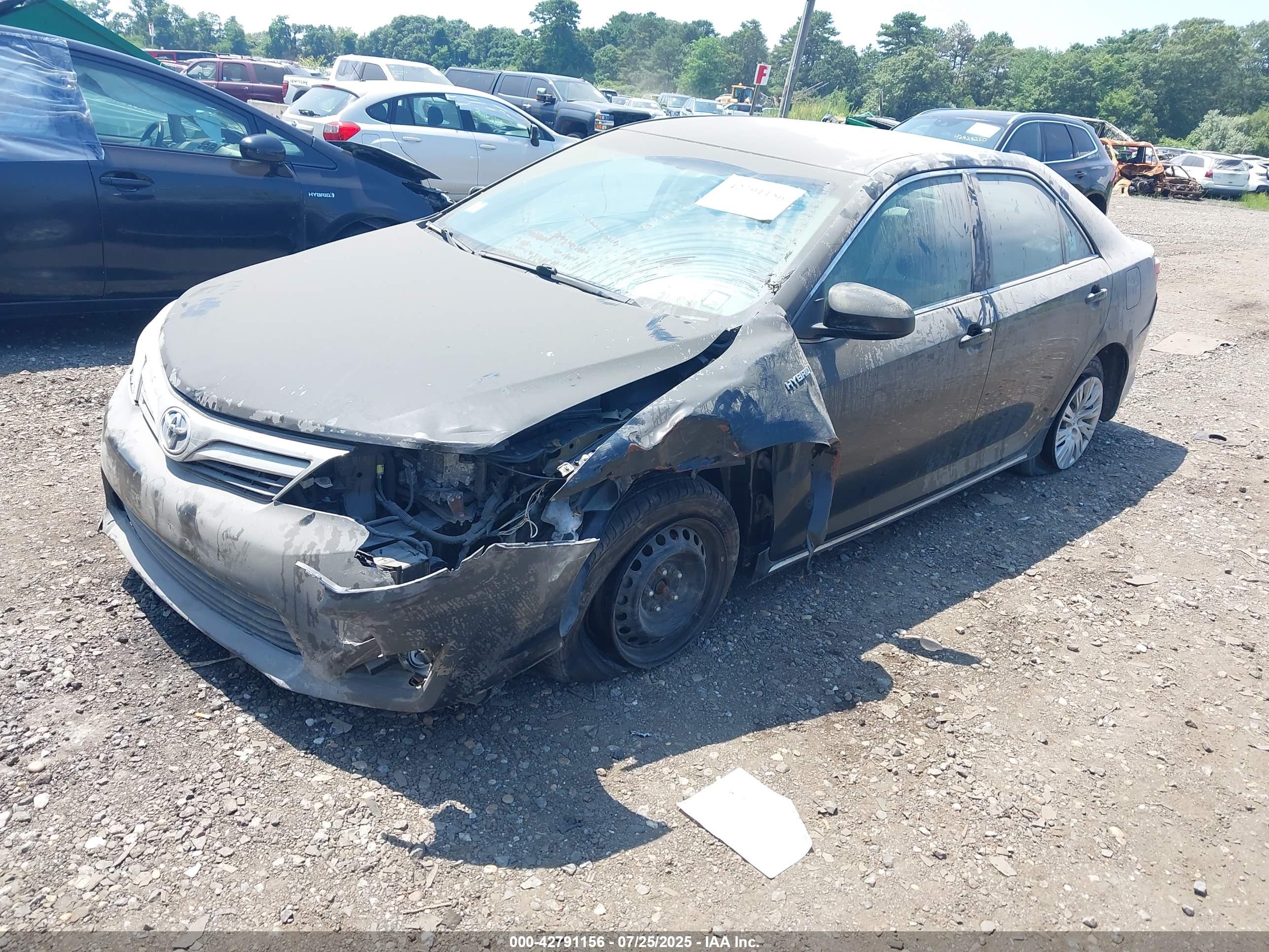 TOYOTA CAMRY image 2