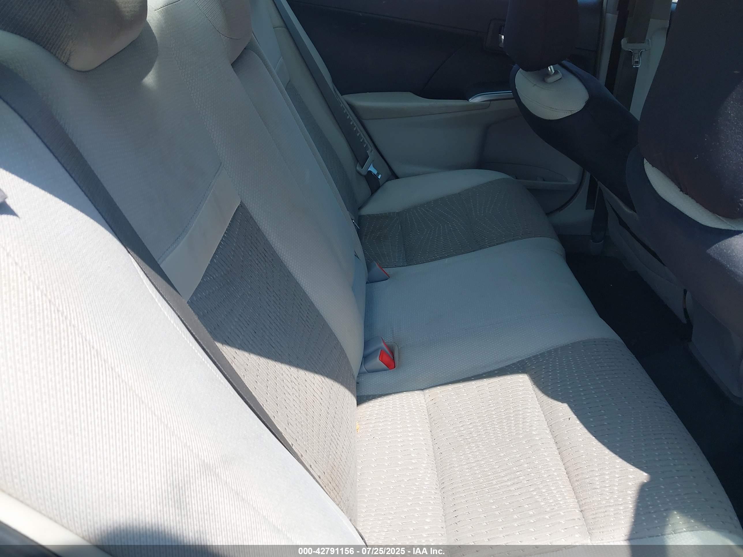 TOYOTA CAMRY image 8