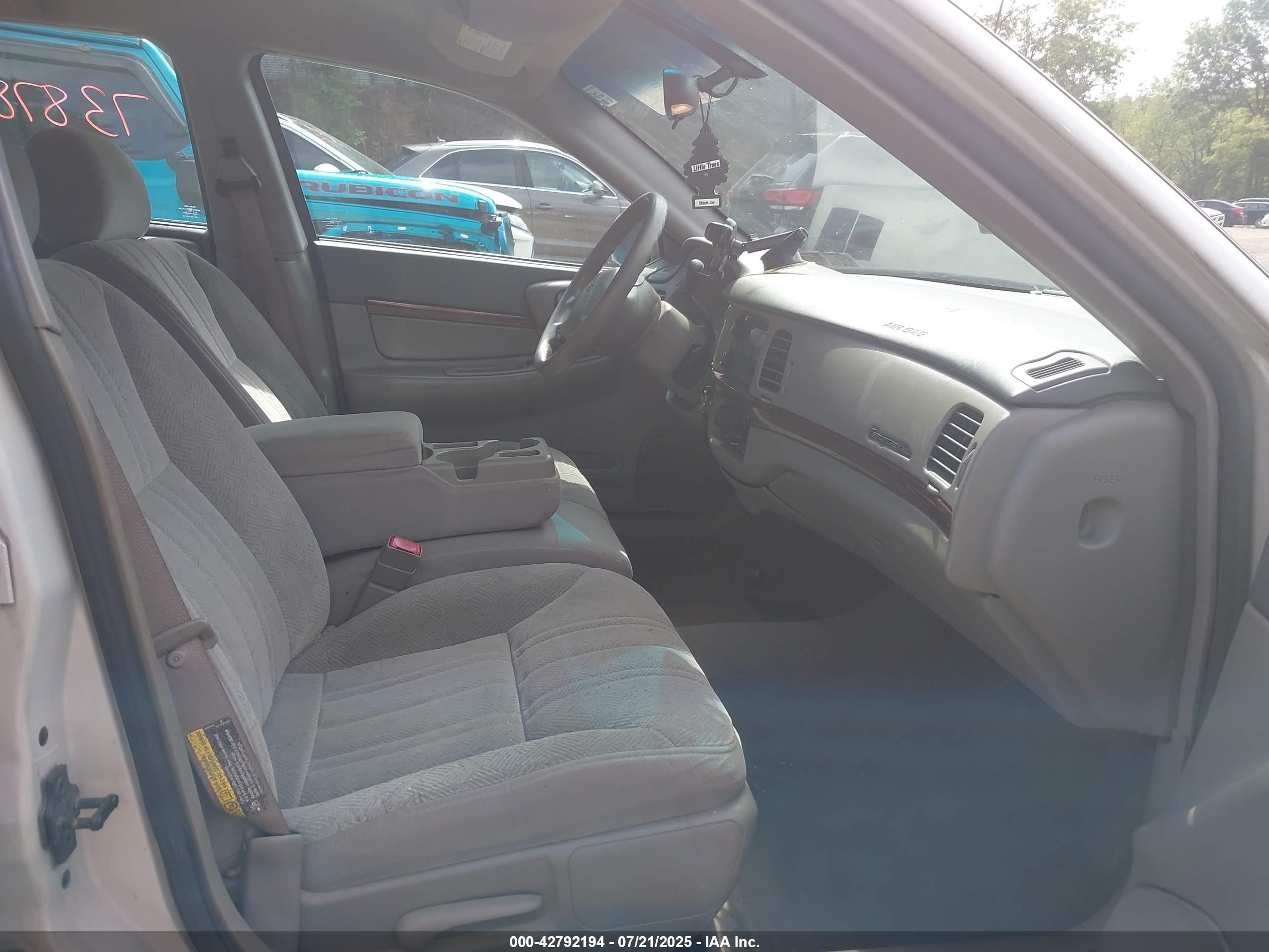 CHEVROLET IMPALA image 5