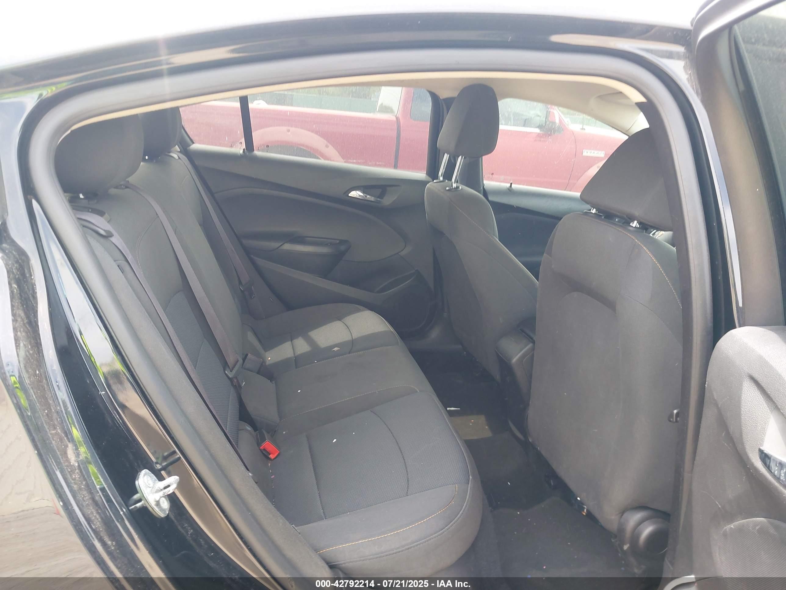 CHEVROLET CRUZE image 8