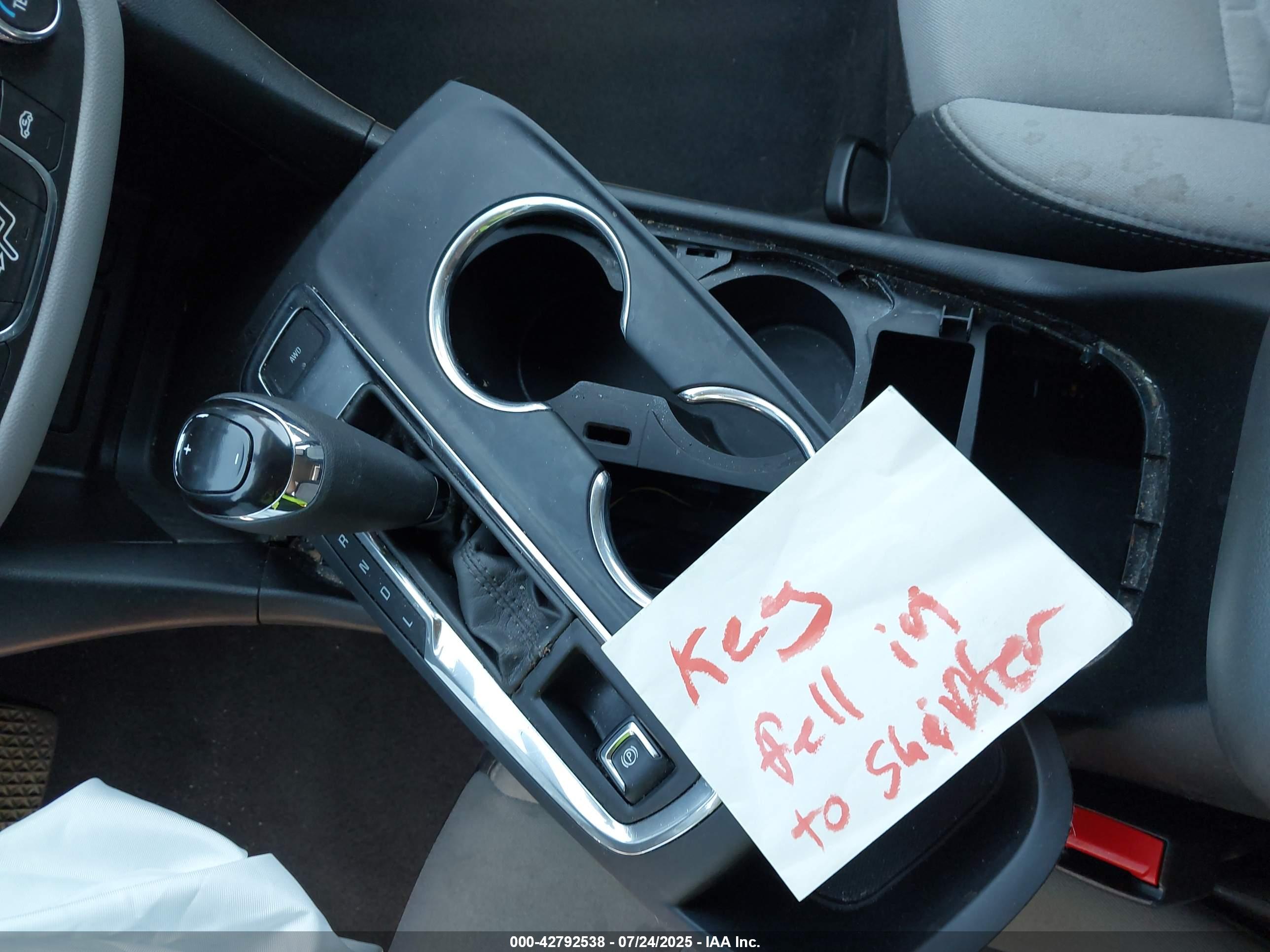 CHEVROLET EQUINOX image 11