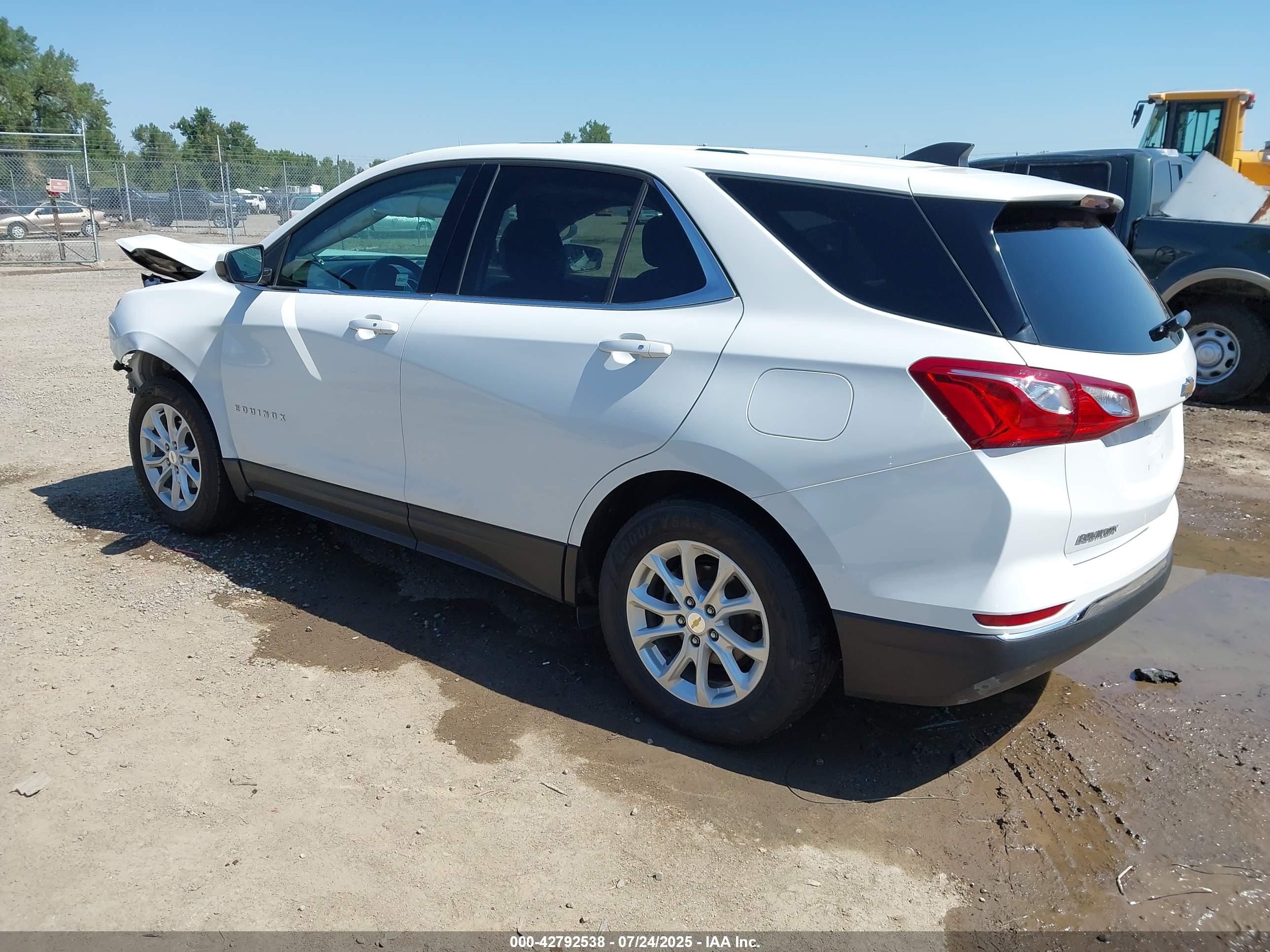 CHEVROLET EQUINOX image 3
