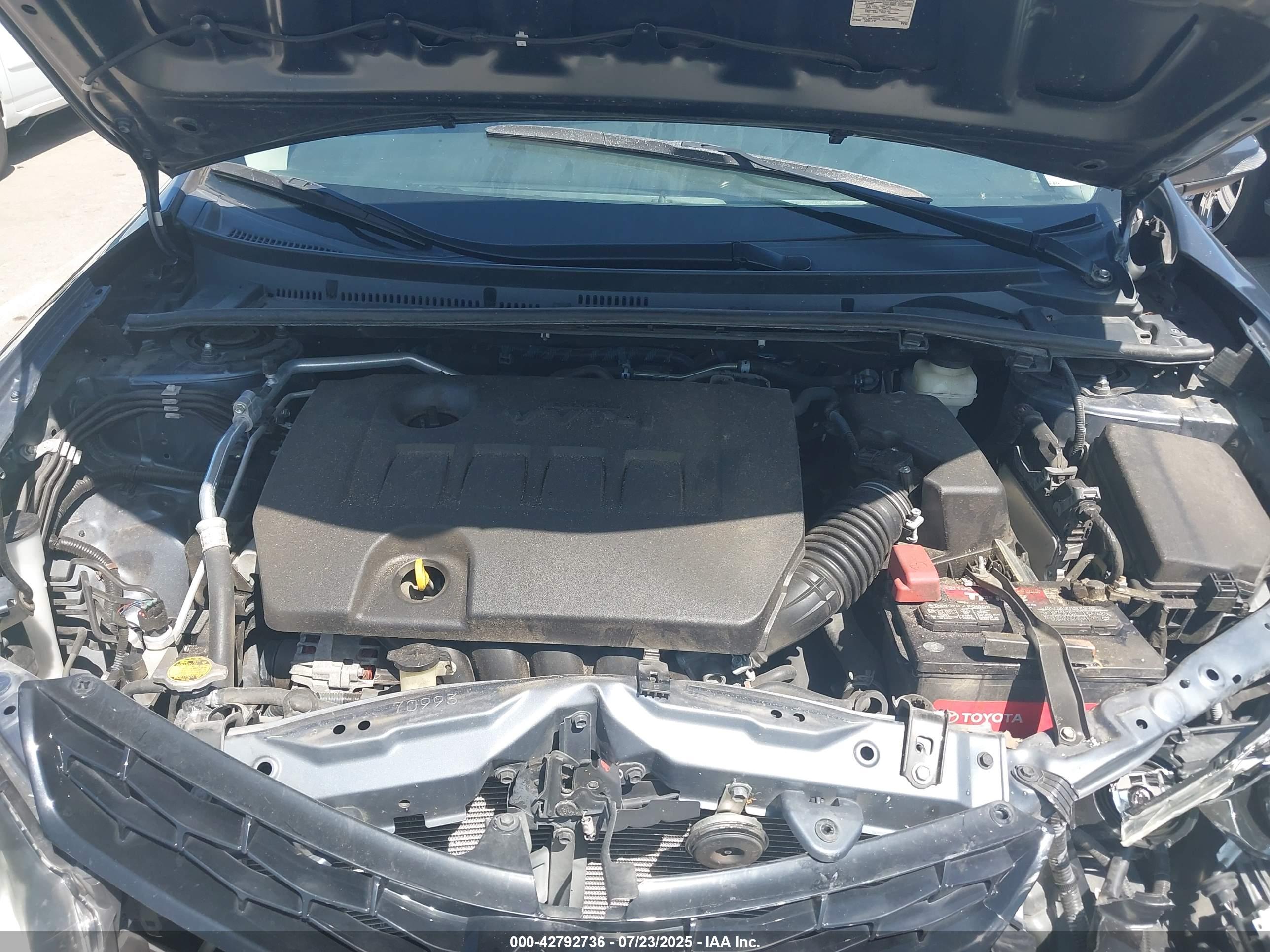 TOYOTA COROLLA image 10