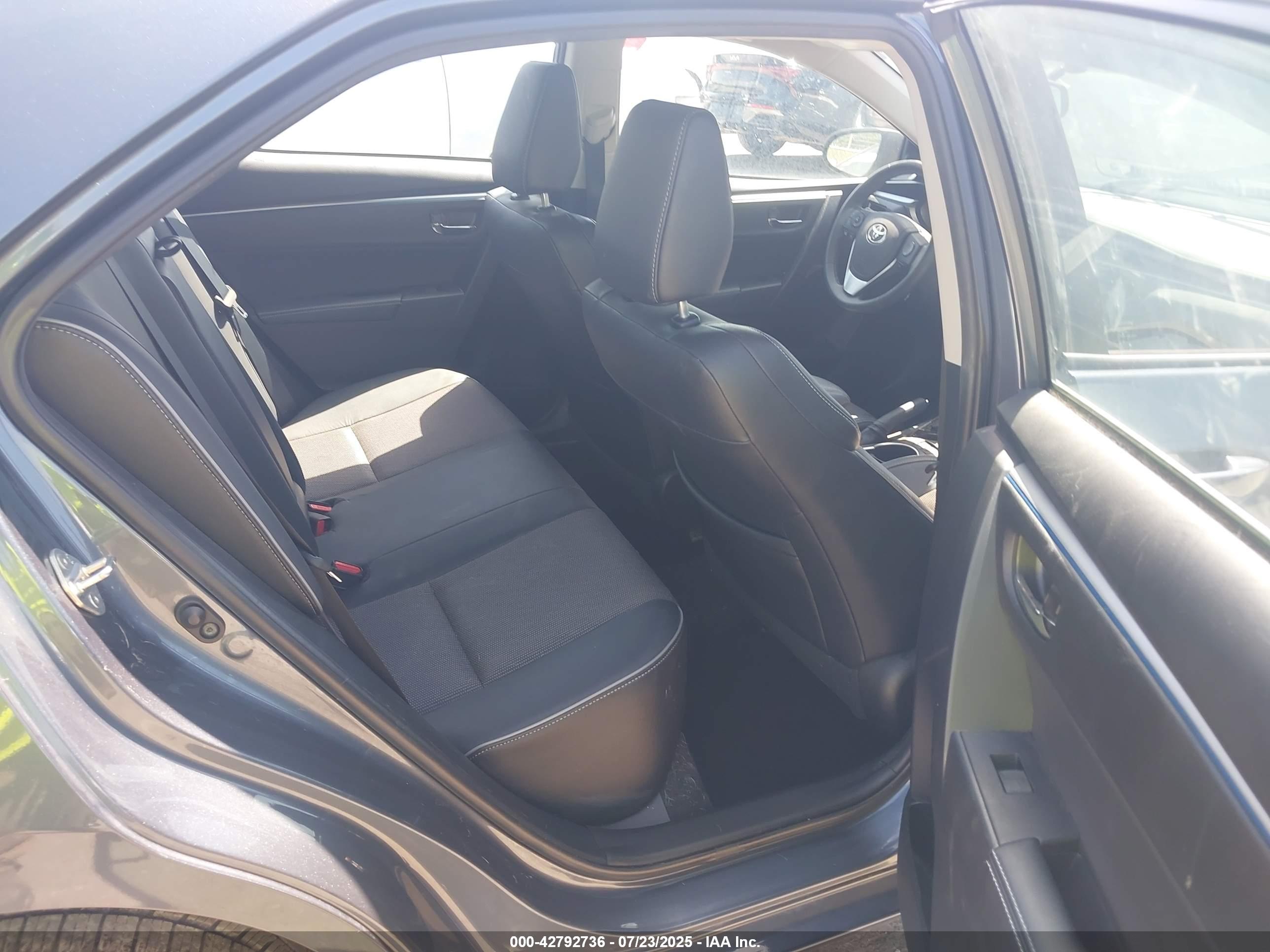 TOYOTA COROLLA image 8