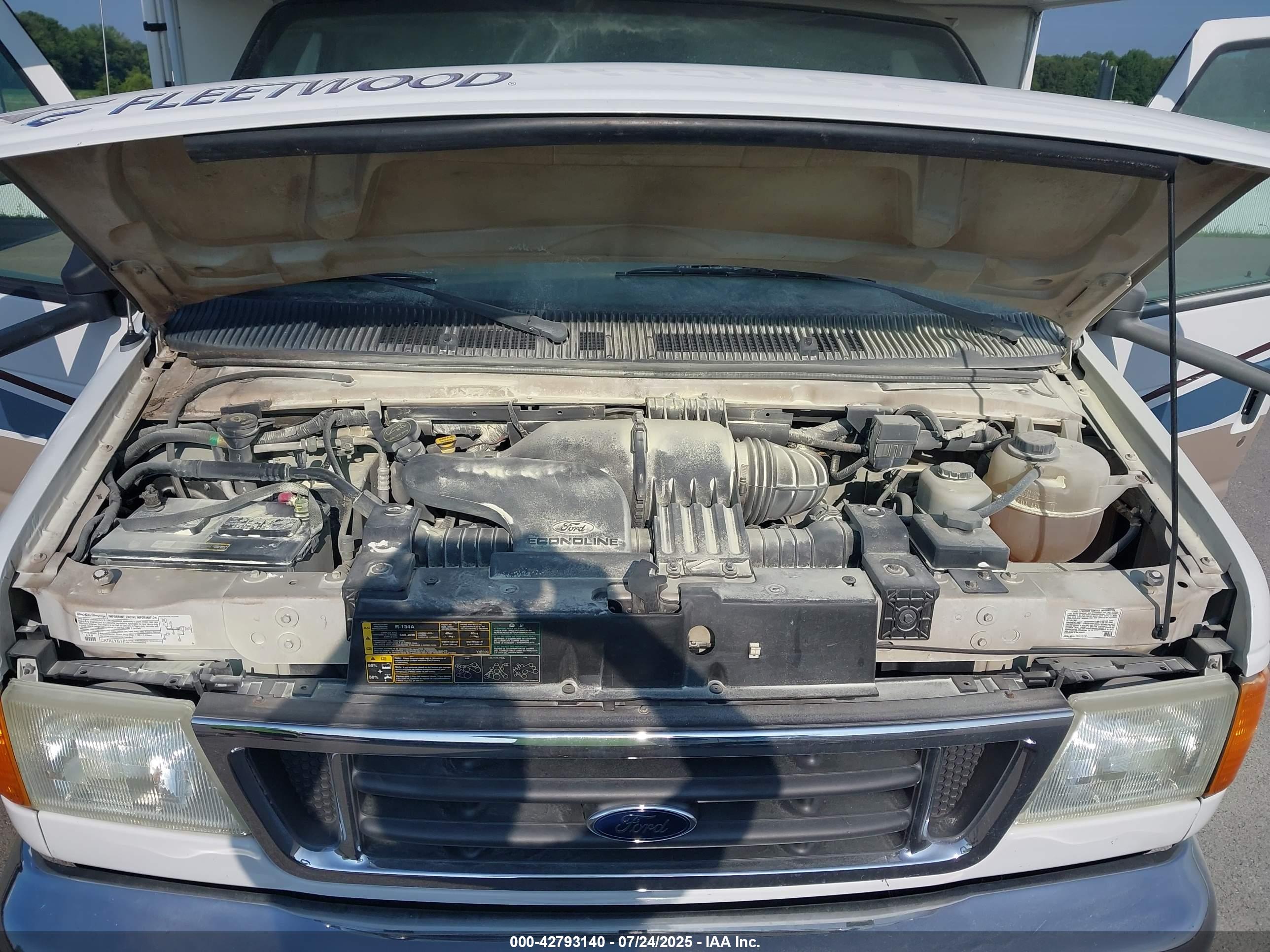 FORD E-450 image 6