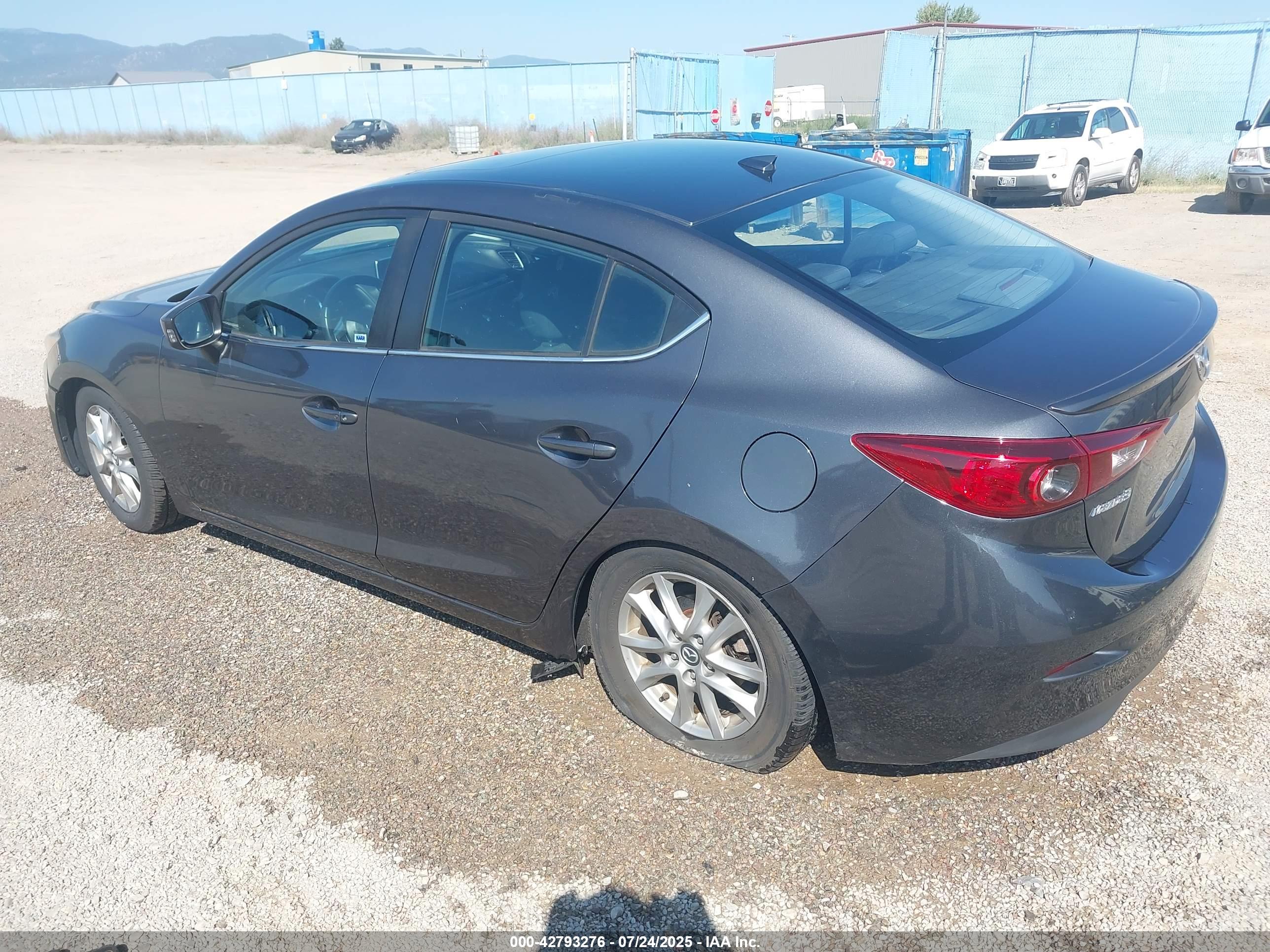 MAZDA MAZDA3 image 3