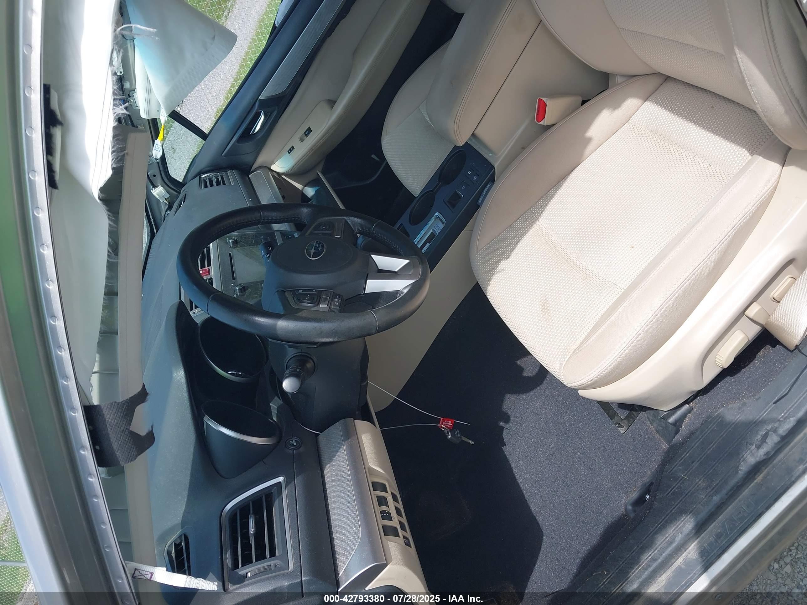 SUBARU OUTBACK image 5