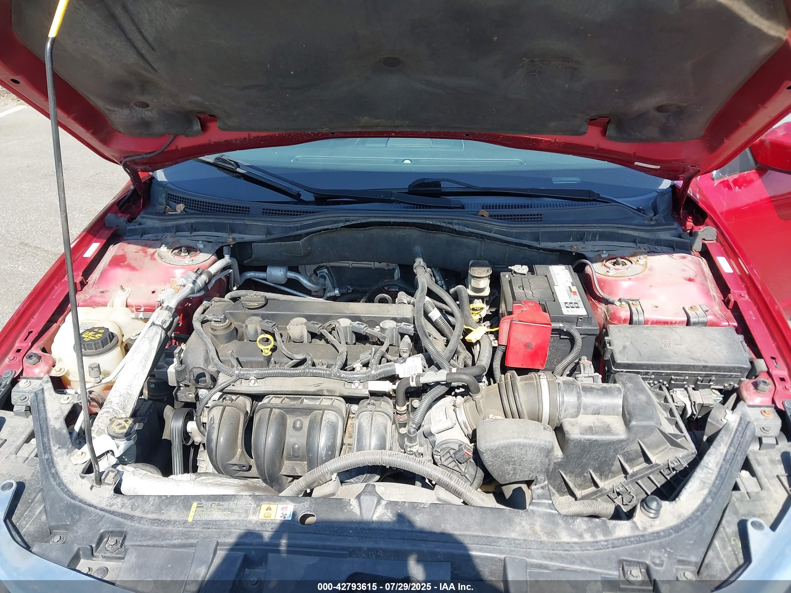 FORD FUSION image 10