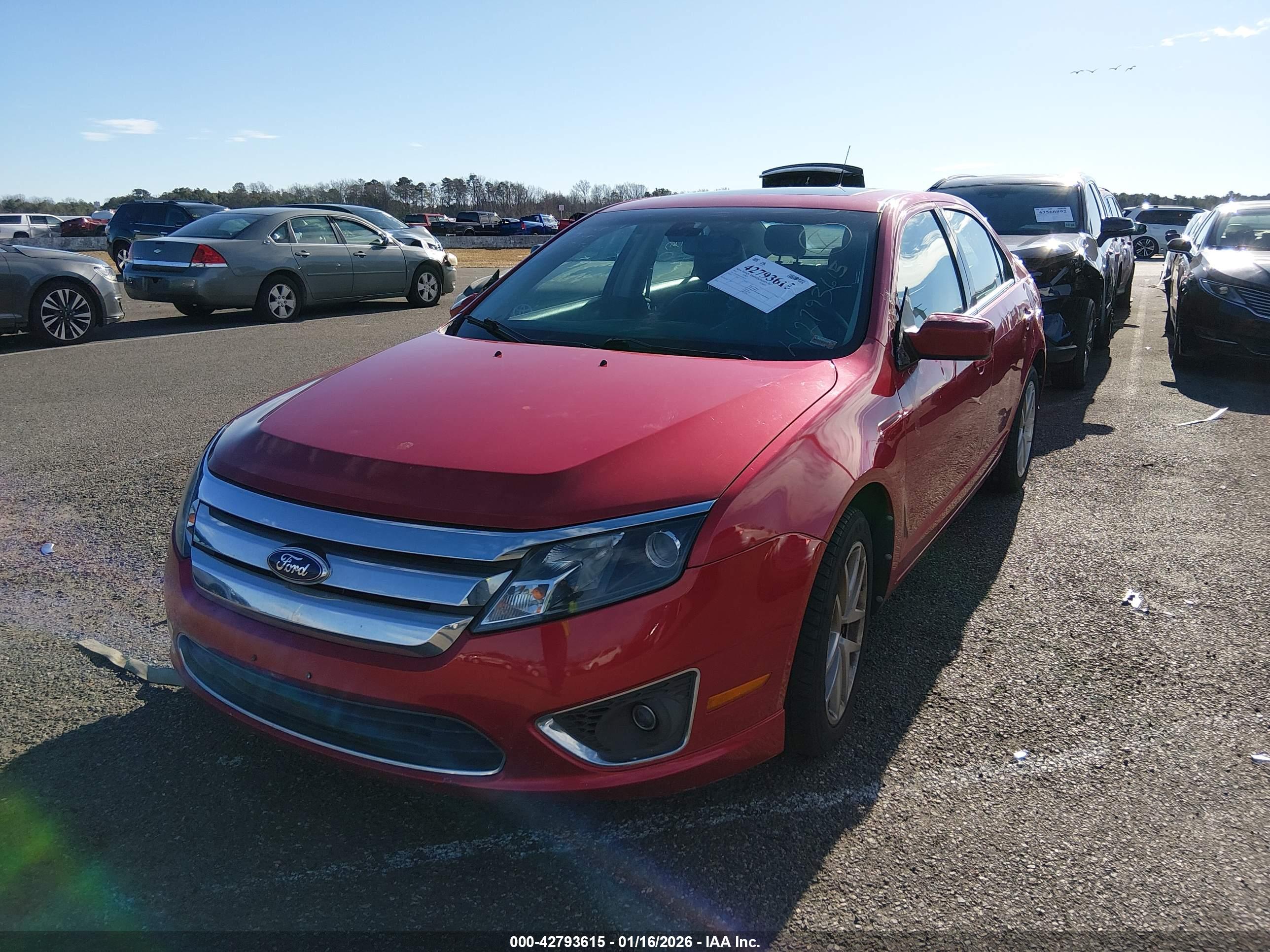 FORD FUSION image 2
