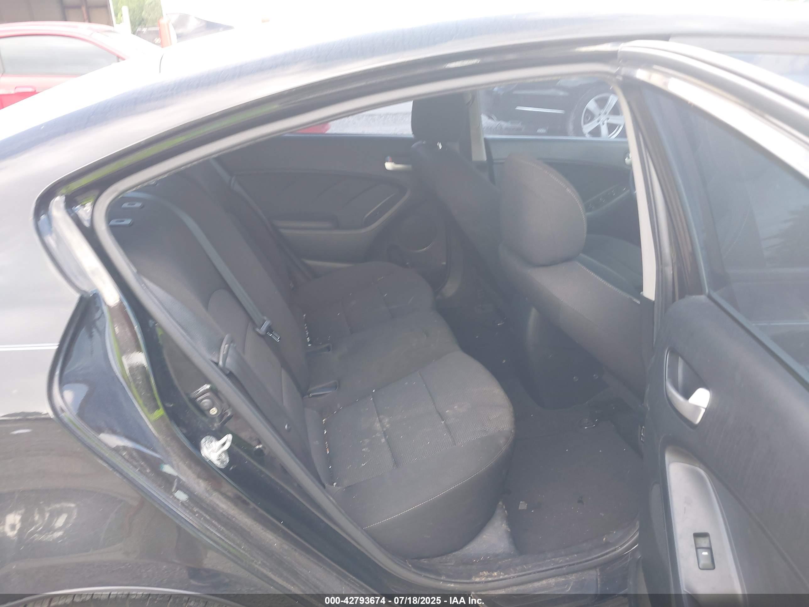 KIA FORTE image 8