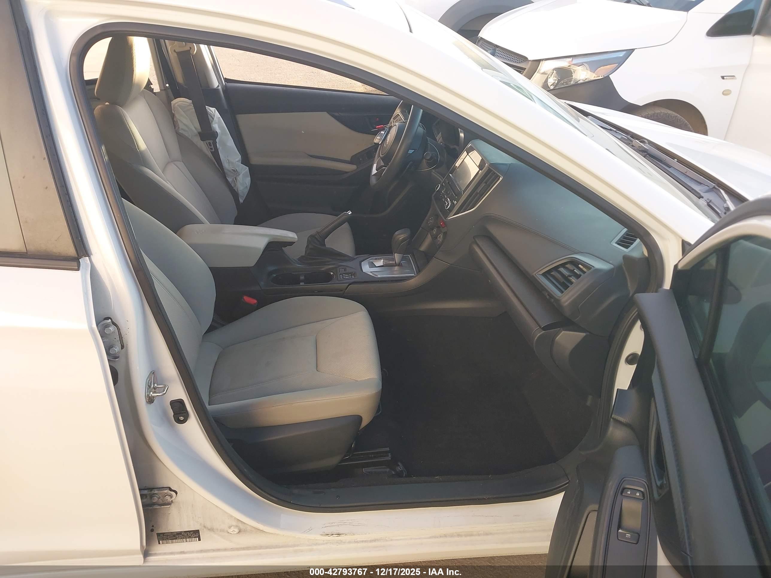 SUBARU IMPREZA image 5