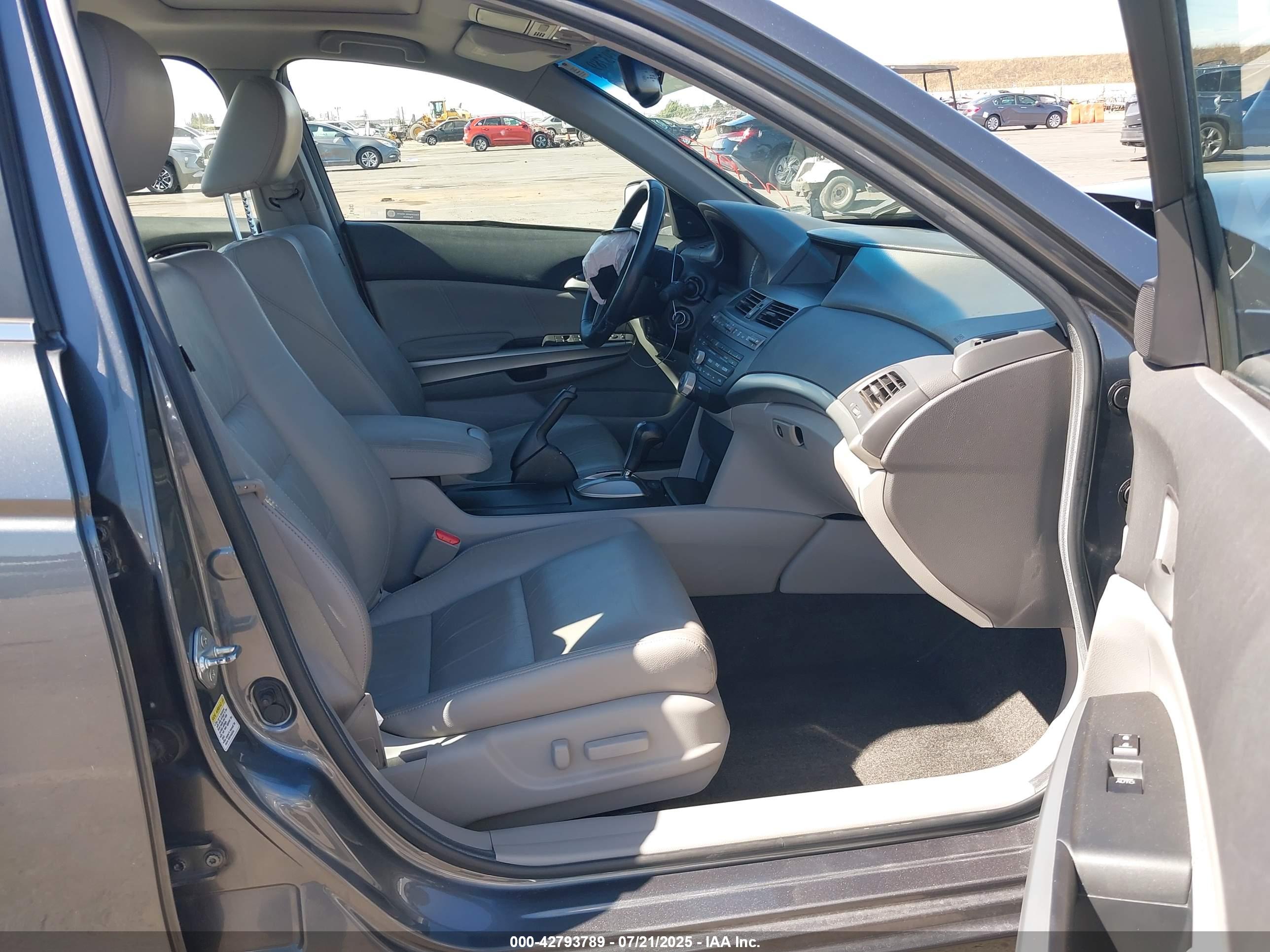 HONDA ACCORD image 5