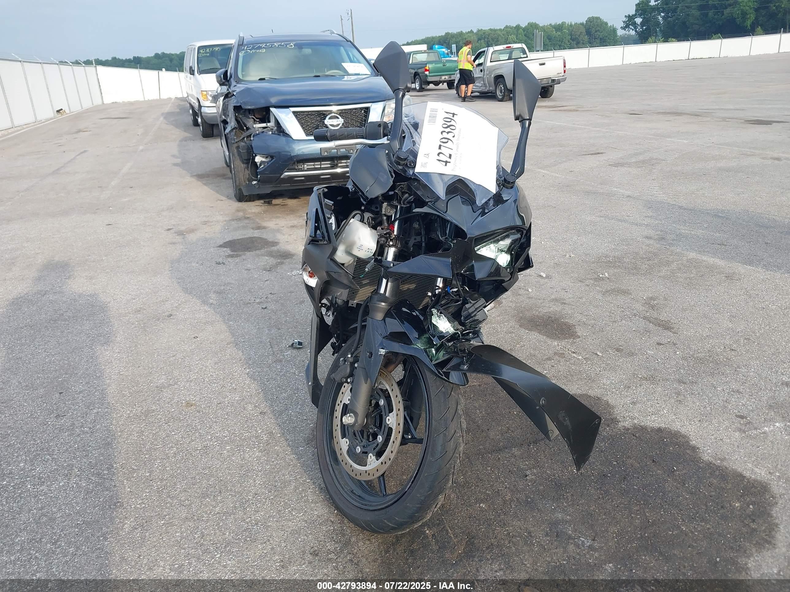 KAWASAKI EX500 image 5