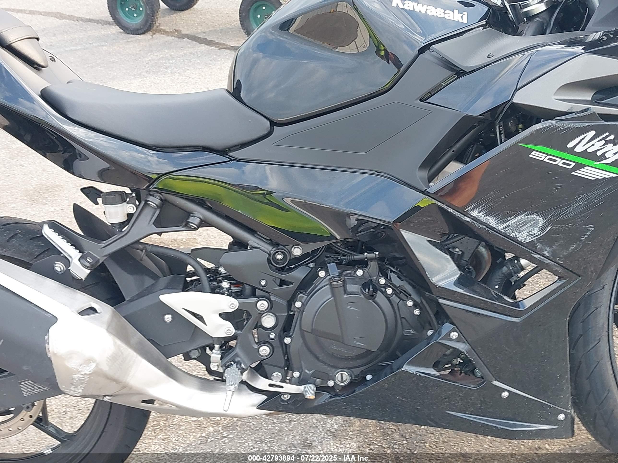 KAWASAKI EX500 image 8