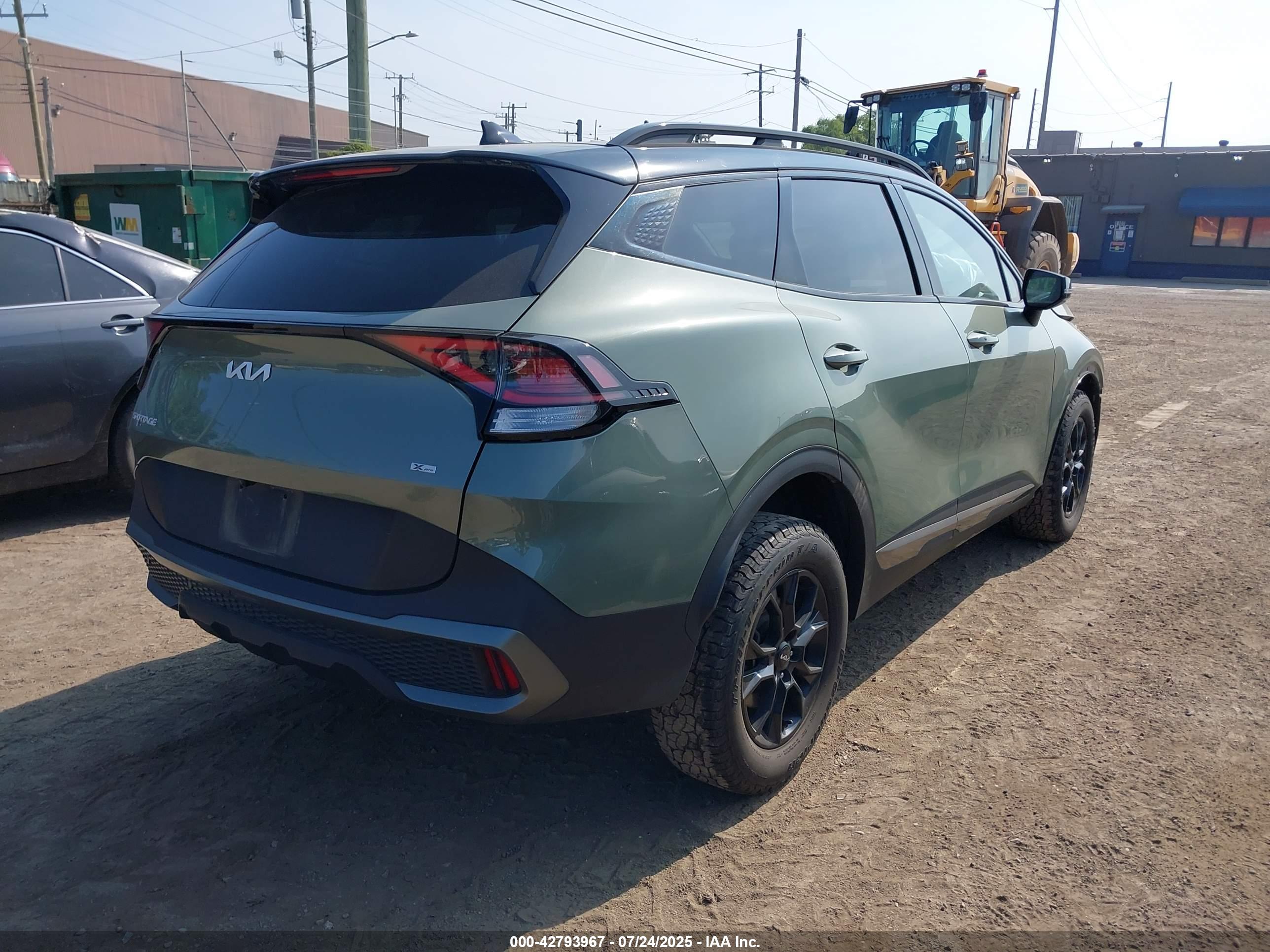 KIA SPORTAGE image 4