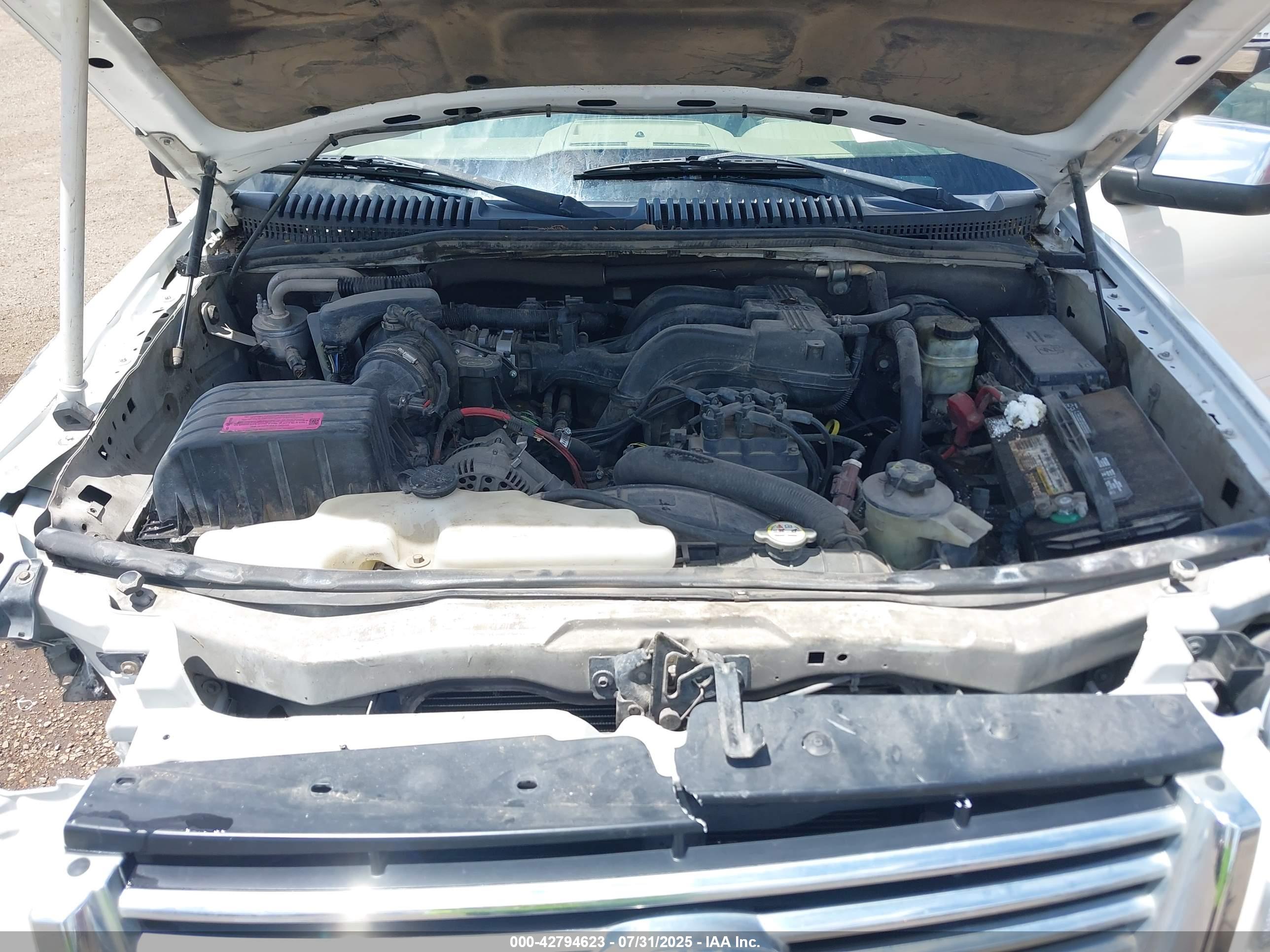 FORD EXPLORER image 10
