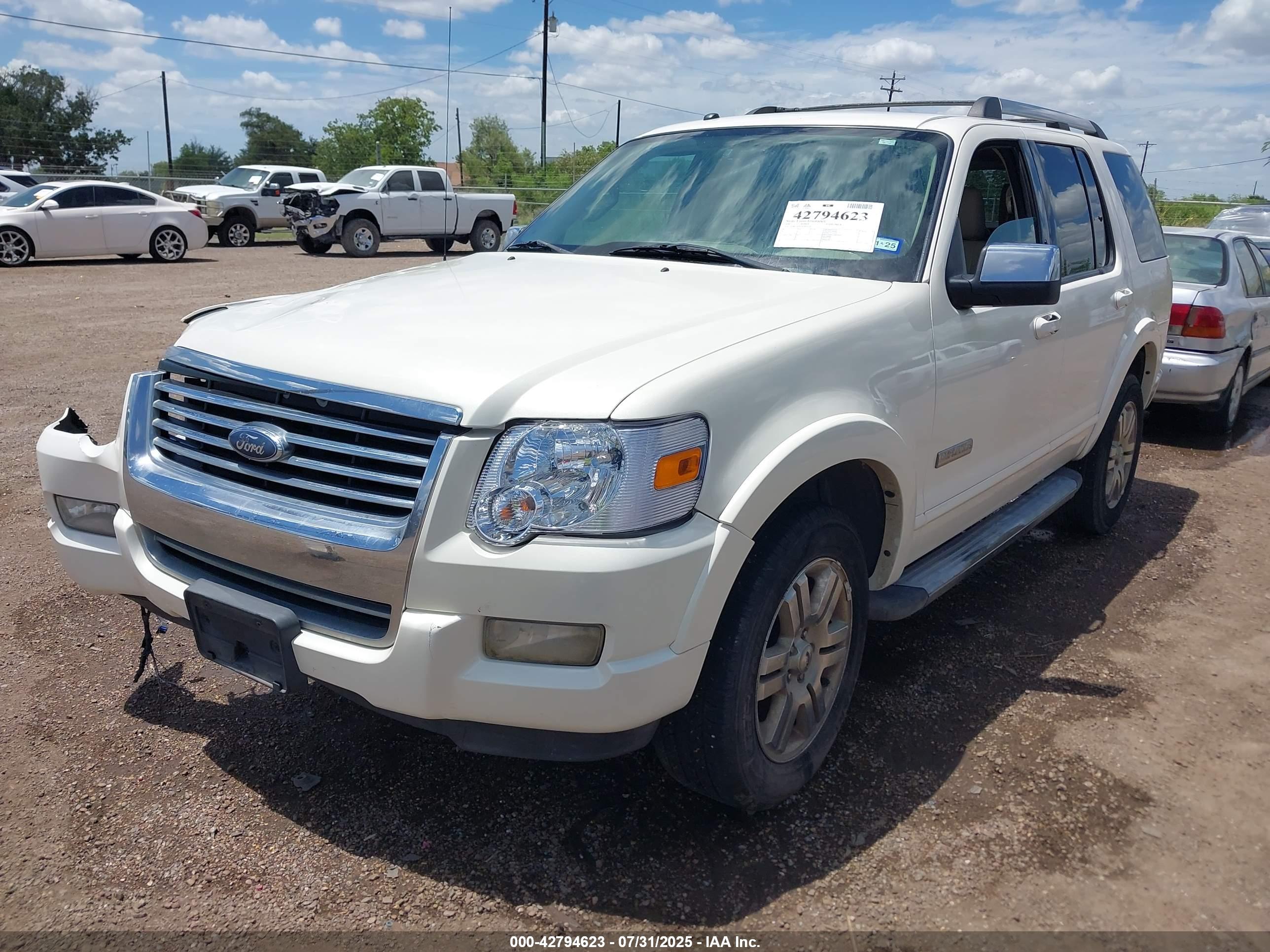 FORD EXPLORER image 2