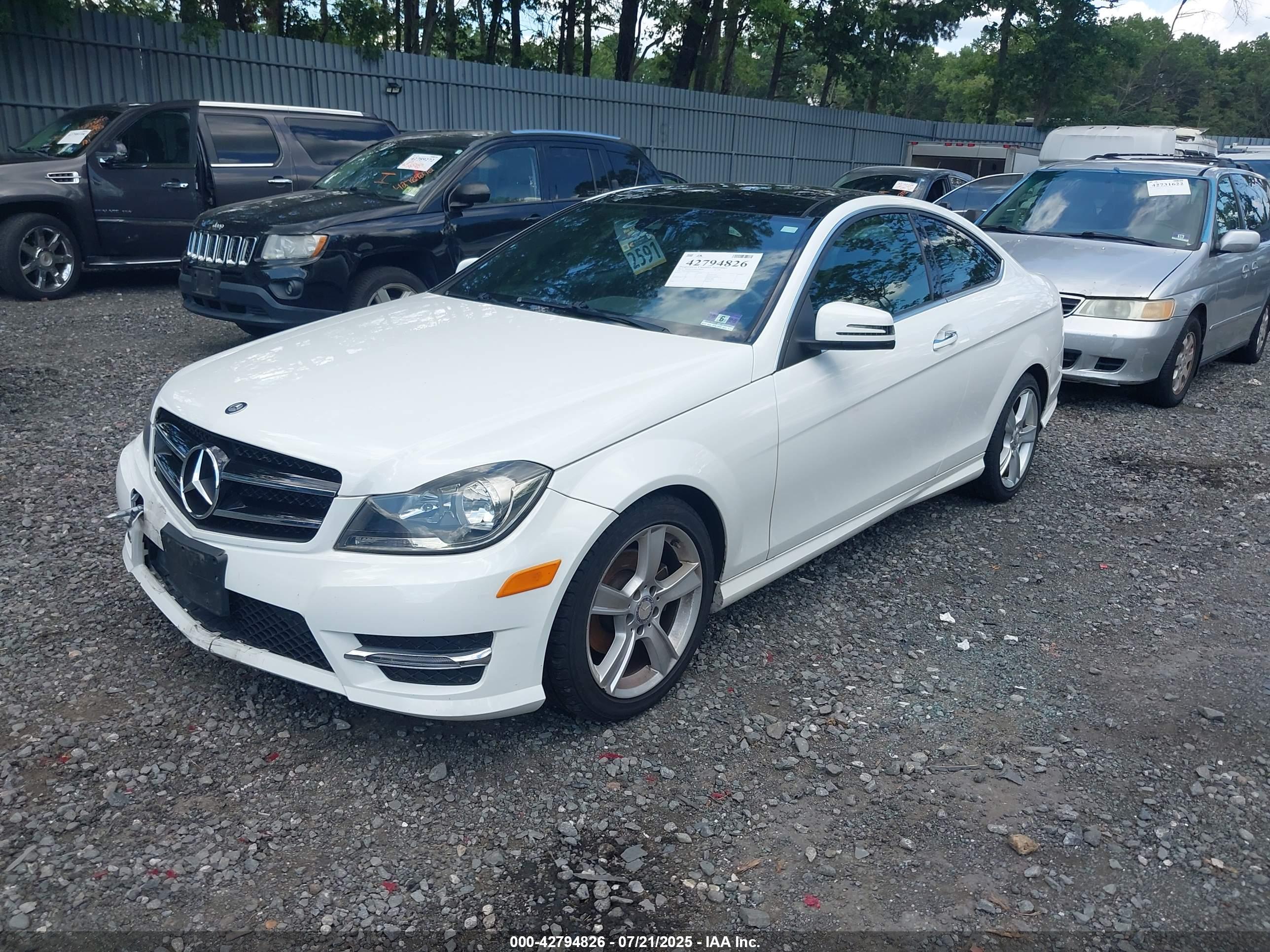 MERCEDES-BENZ C image 2