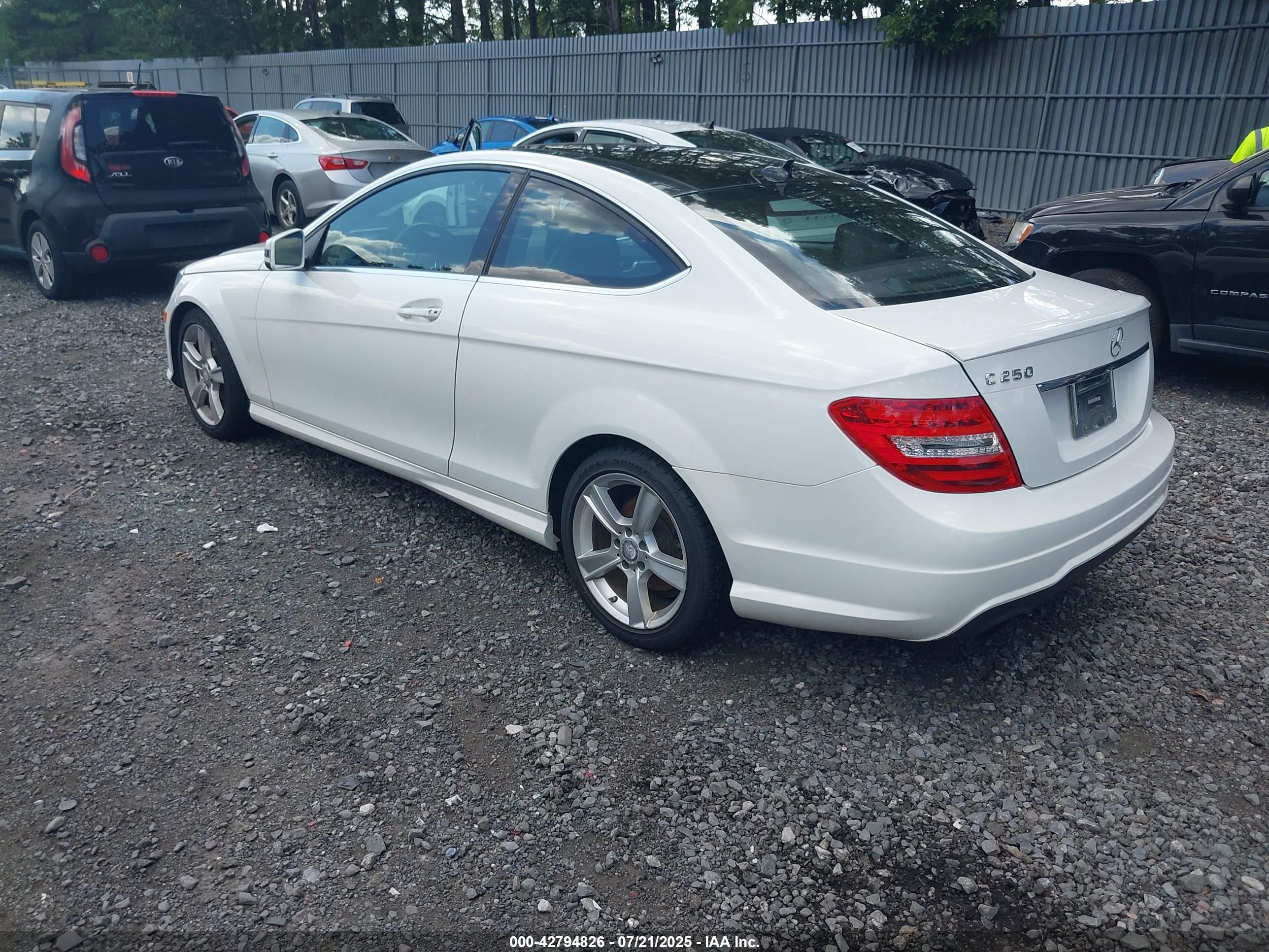 MERCEDES-BENZ C image 3