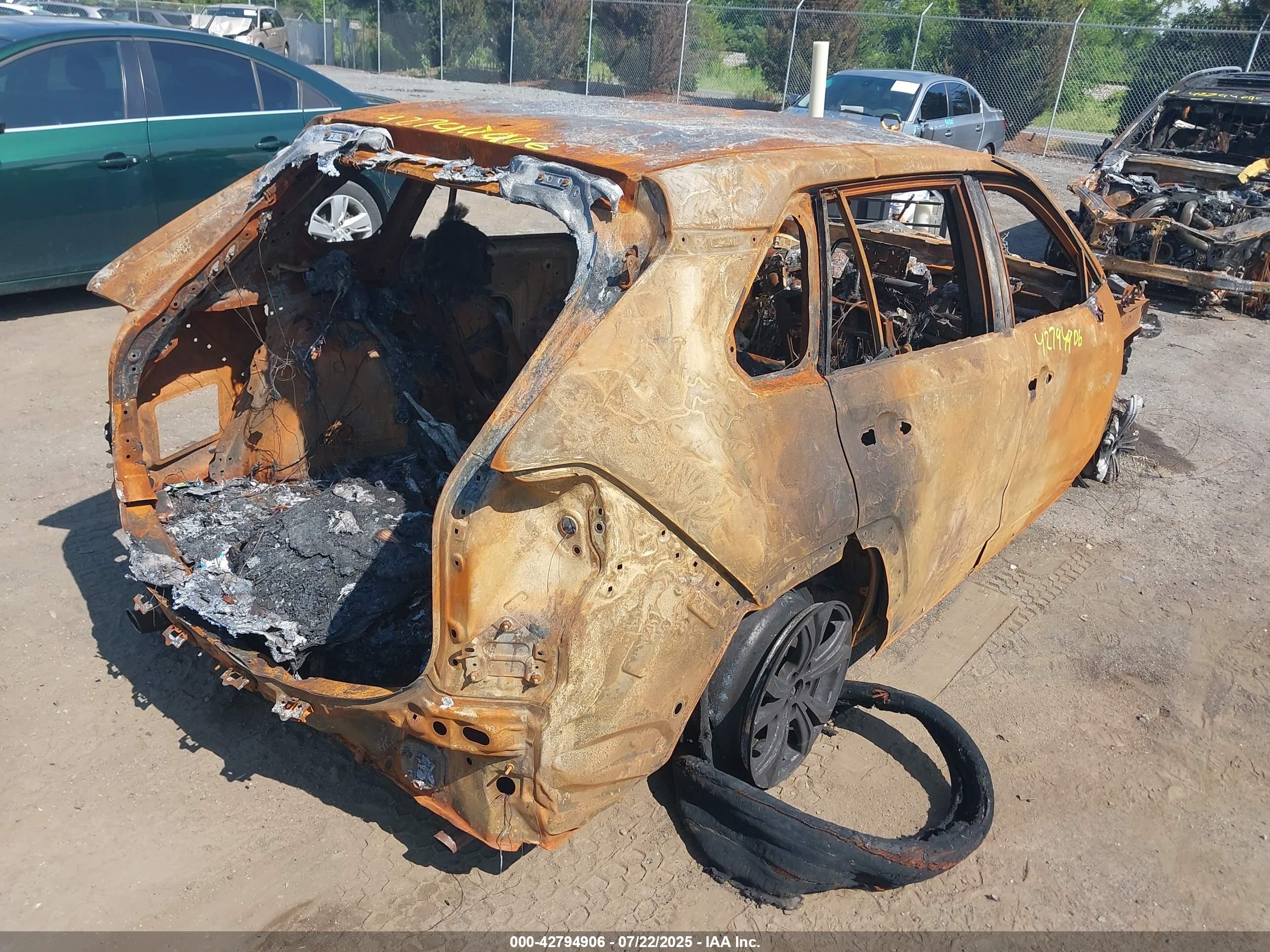 TOYOTA RAV4 image 4