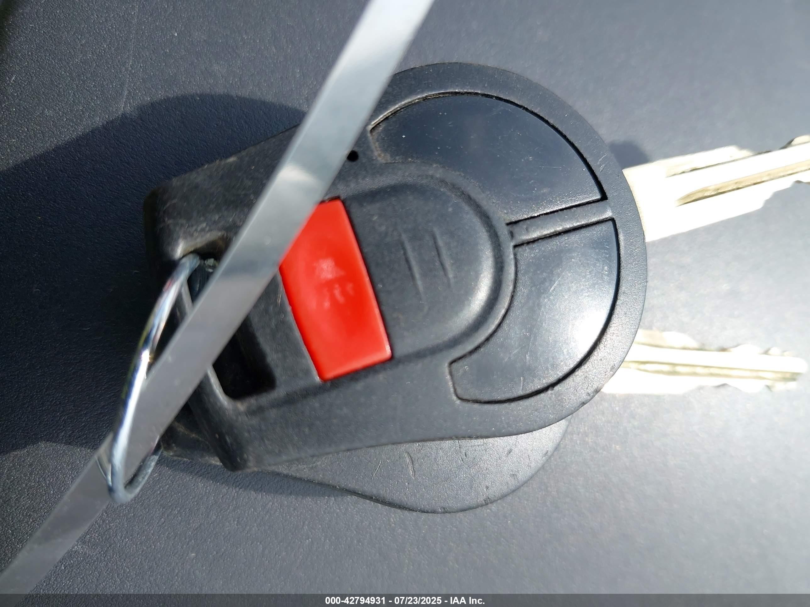 NISSAN ROGUE image 11
