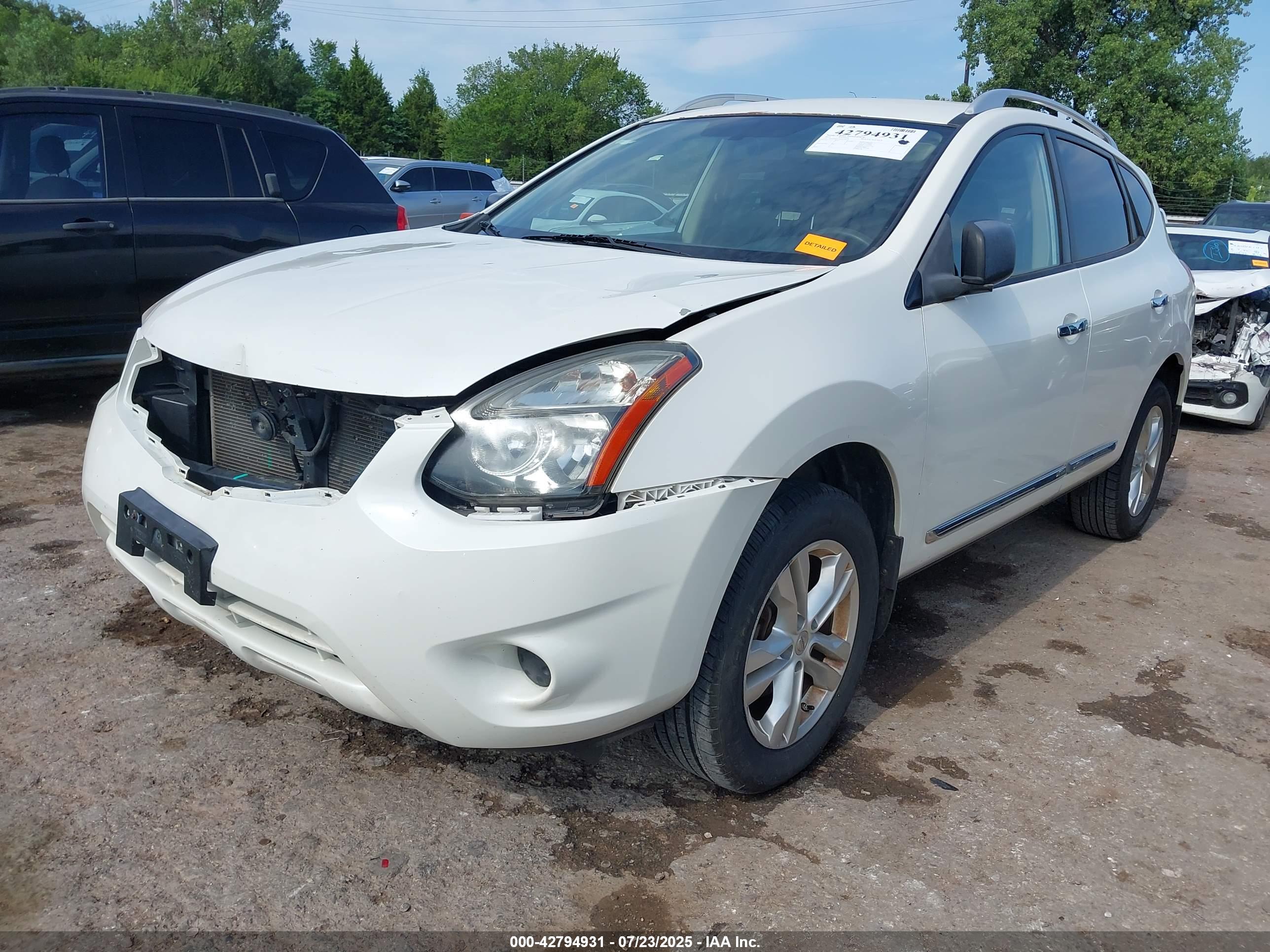 NISSAN ROGUE image 2