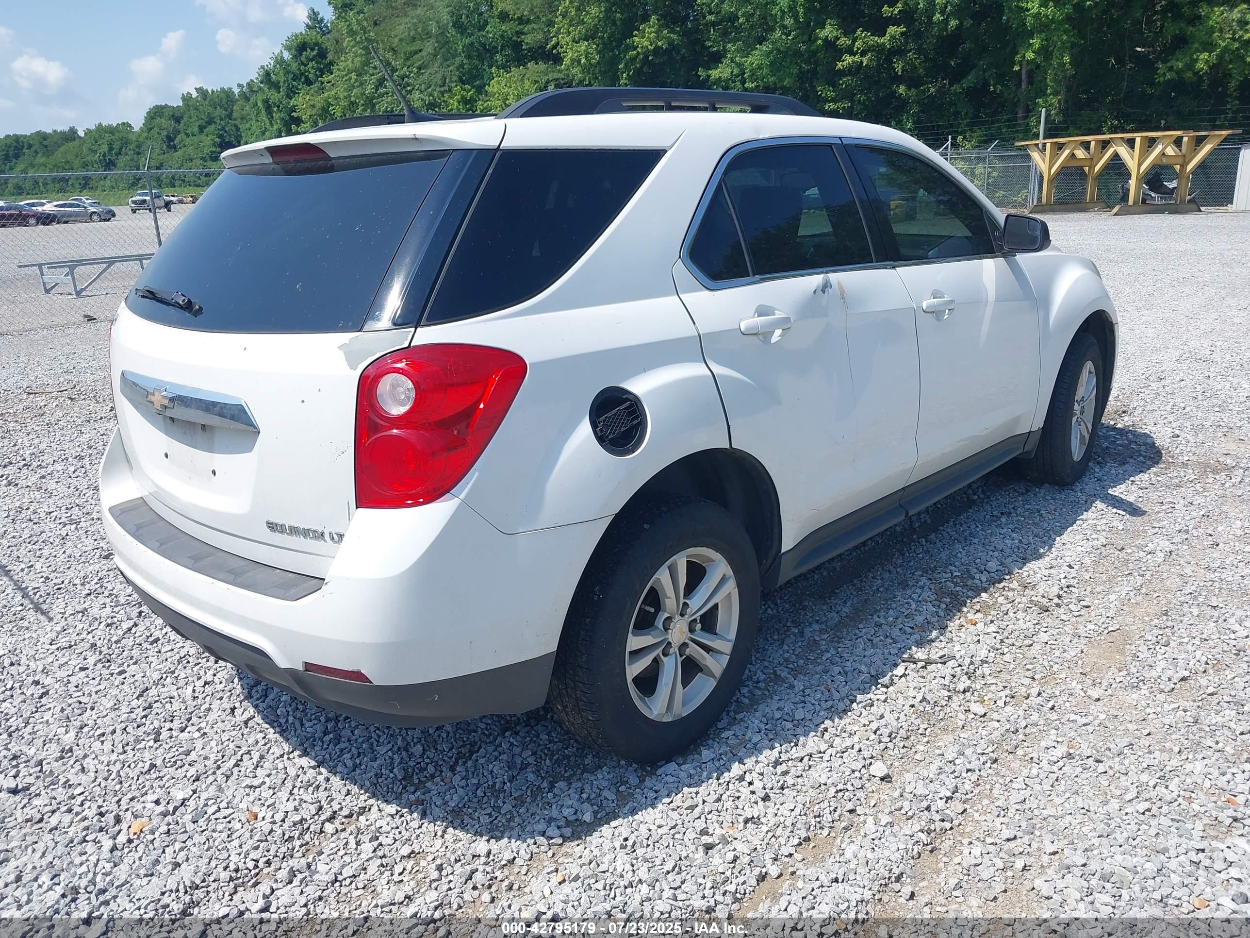 CHEVROLET EQUINOX image 4