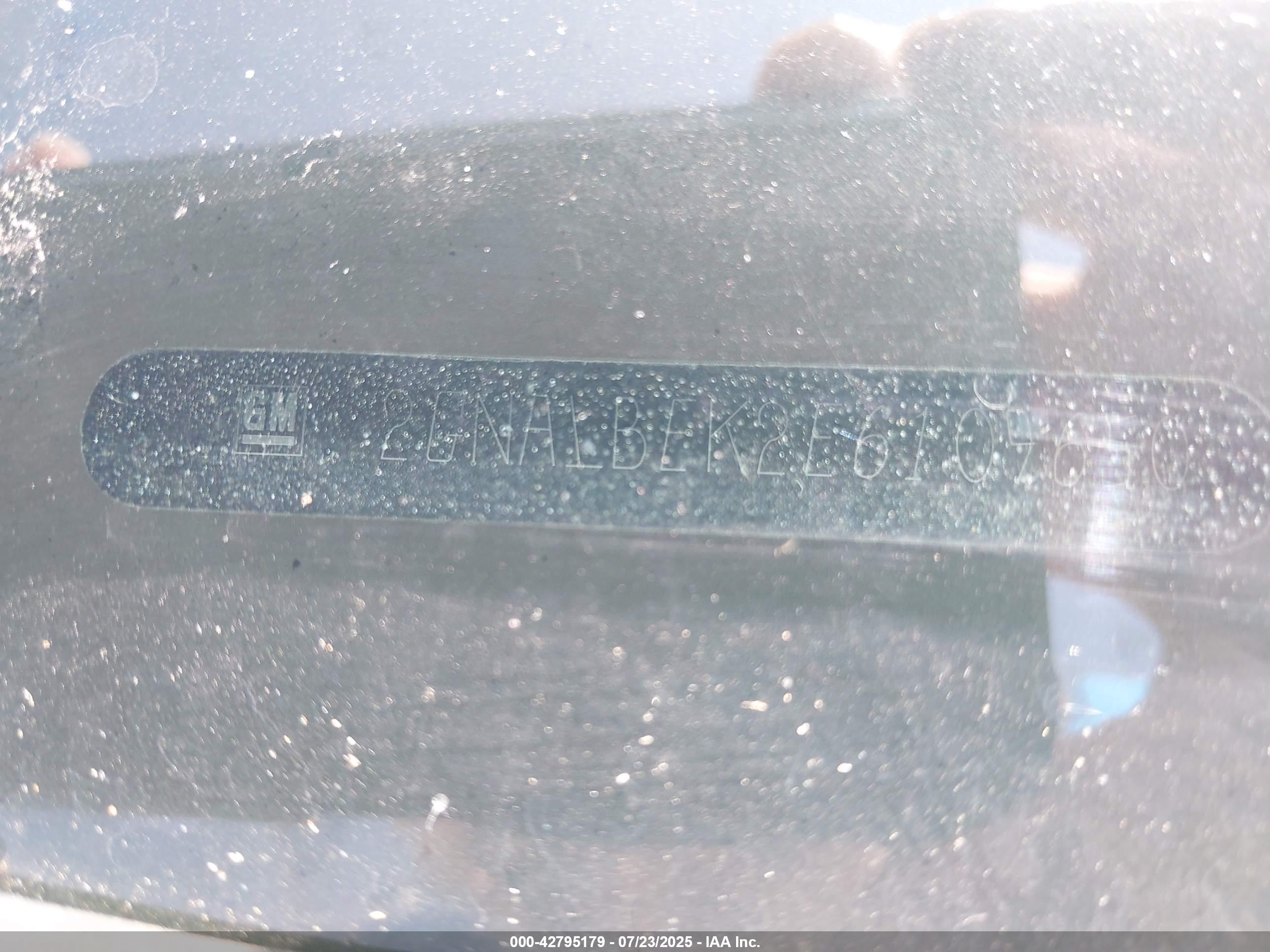 CHEVROLET EQUINOX image 9