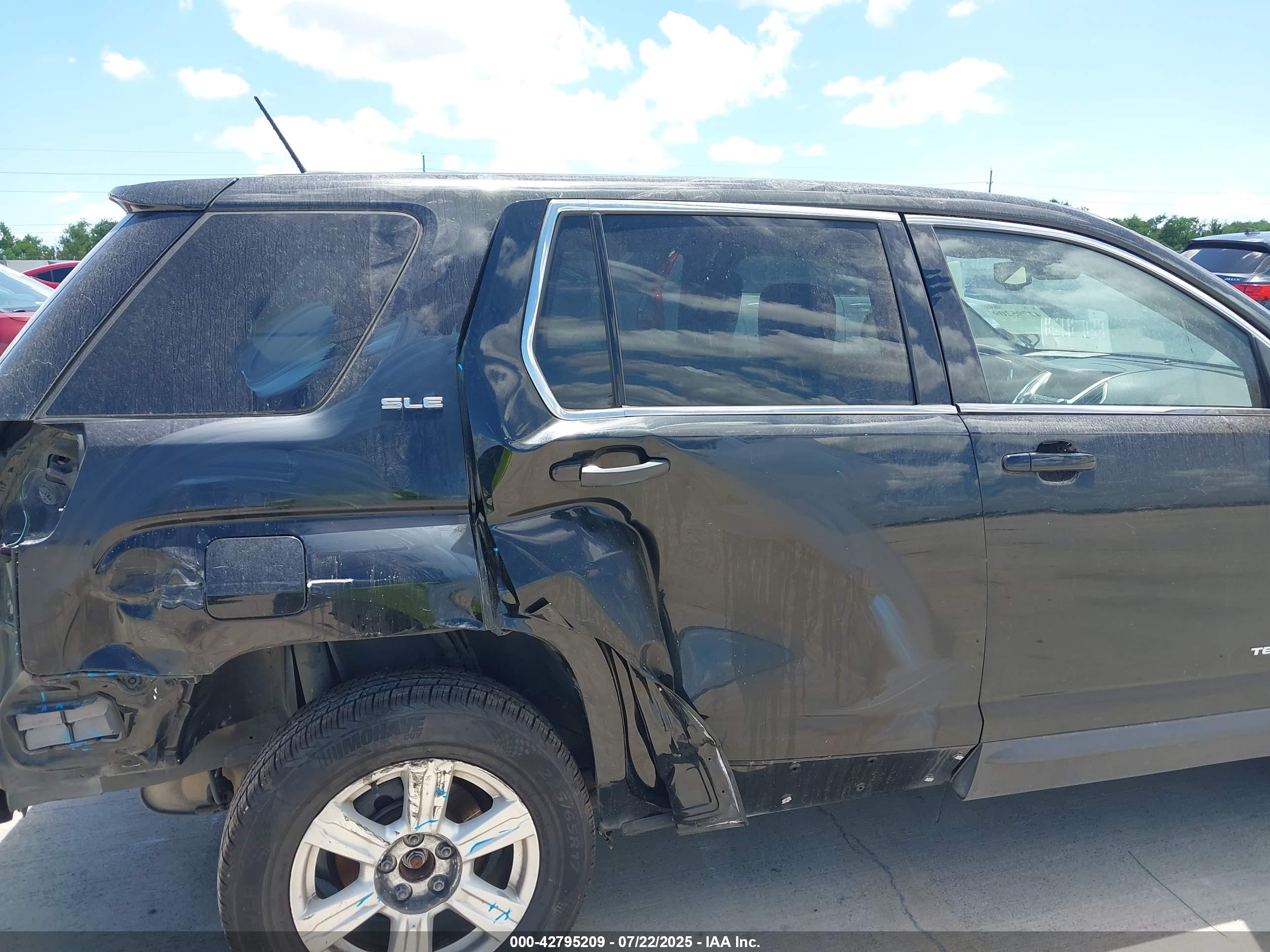 GMC TERRAIN image 6