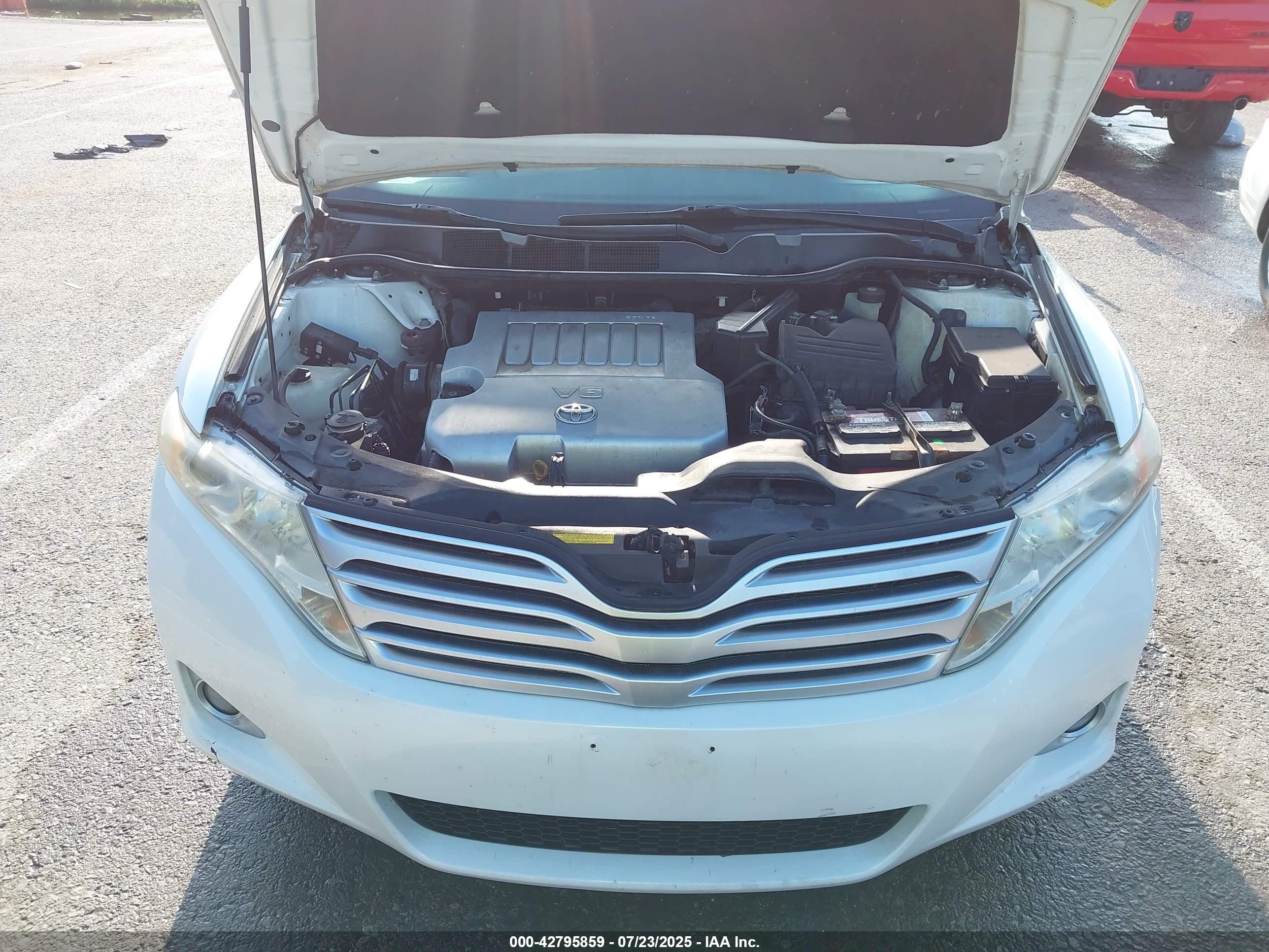 TOYOTA VENZA image 10