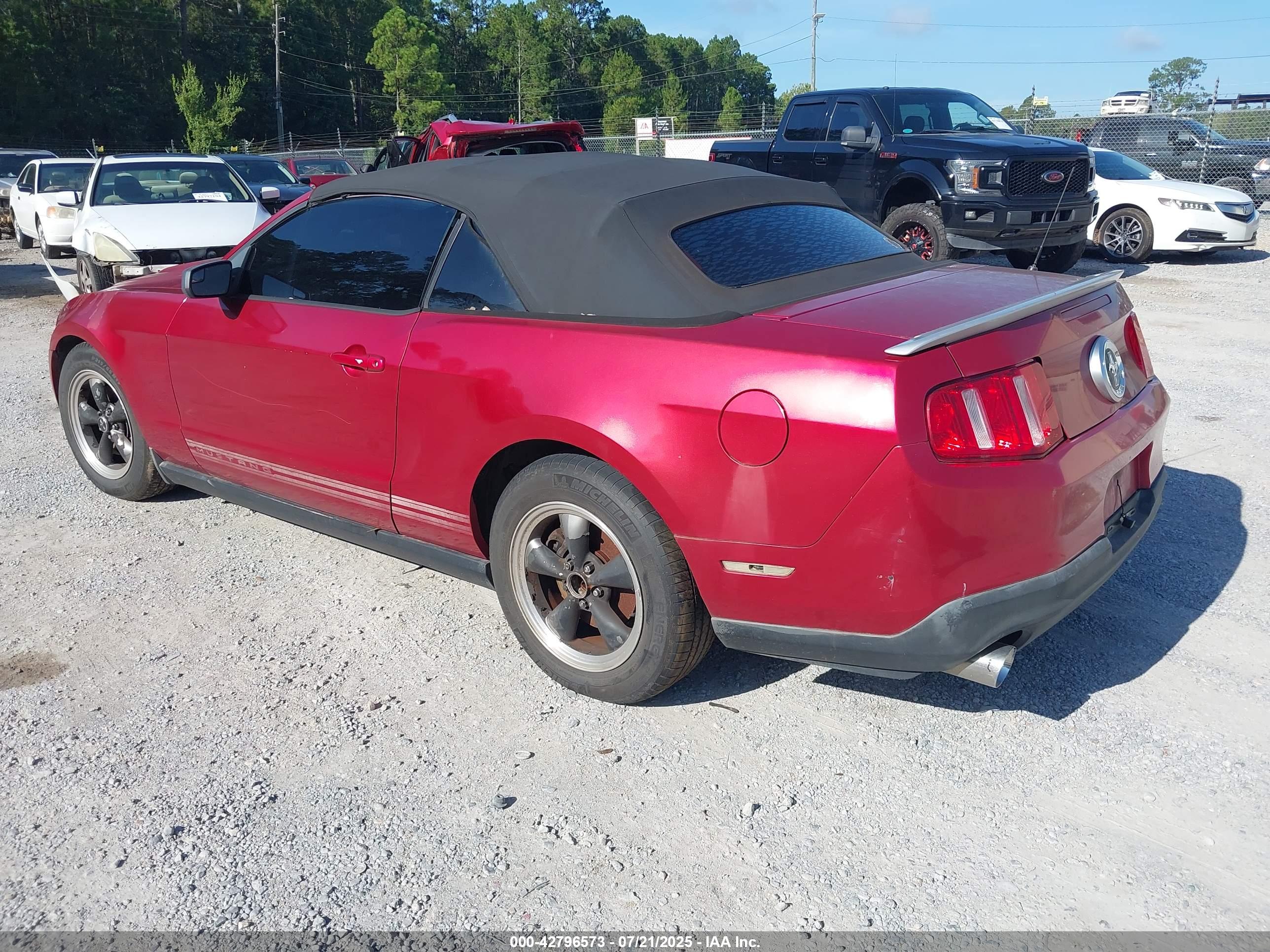 FORD MUSTANG image 3