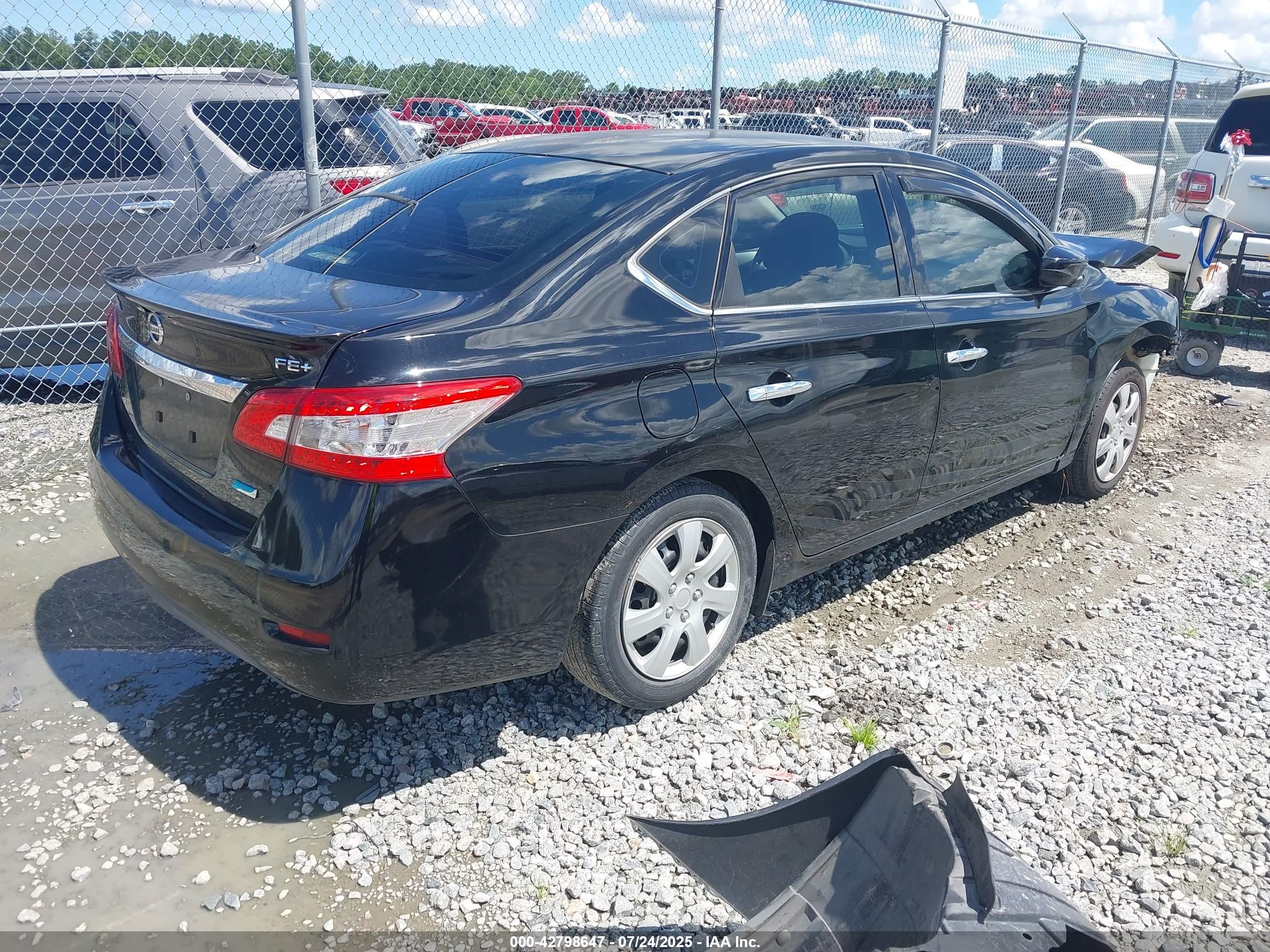 NISSAN SENTRA image 4
