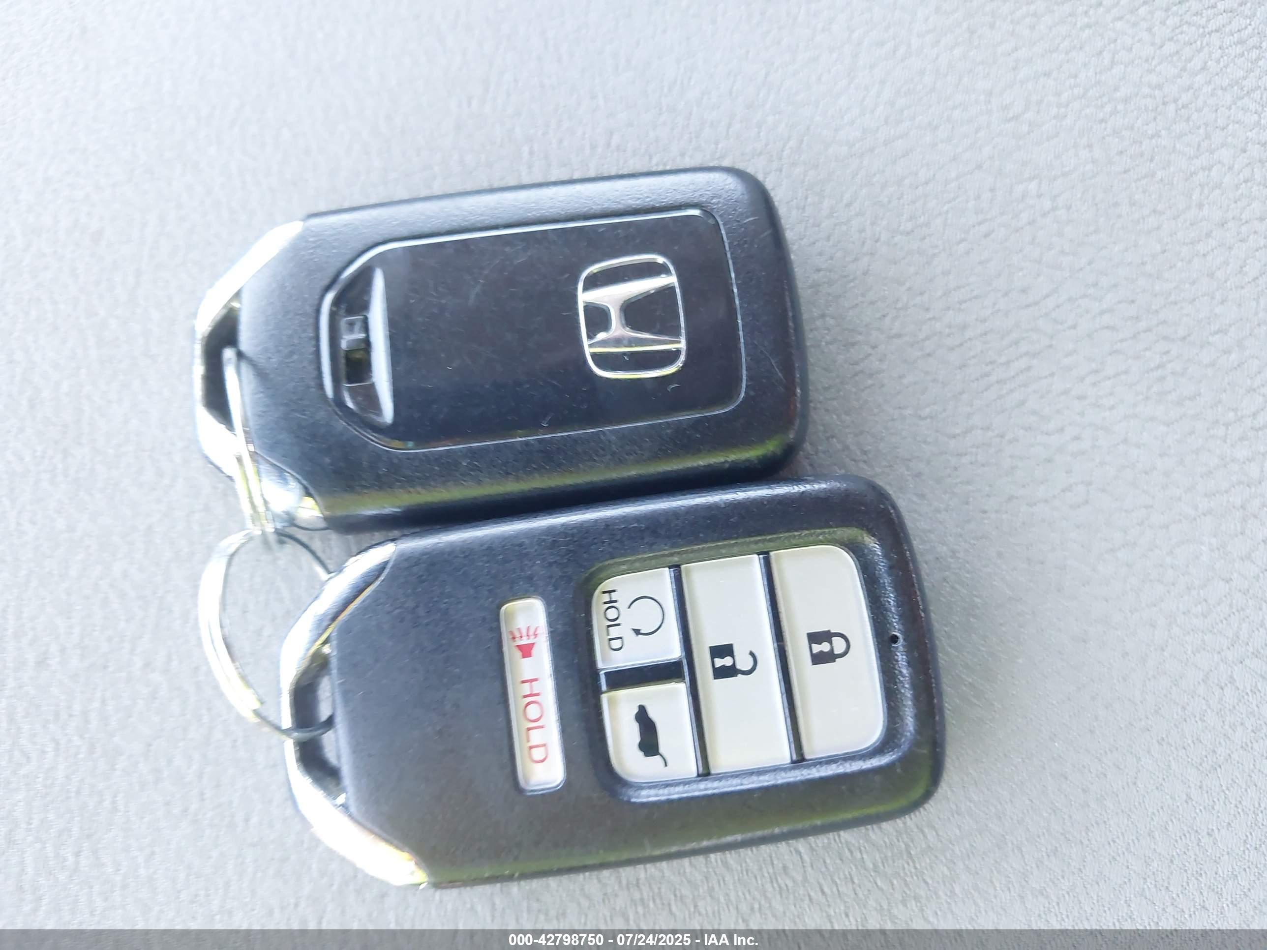 HONDA CR-V image 11