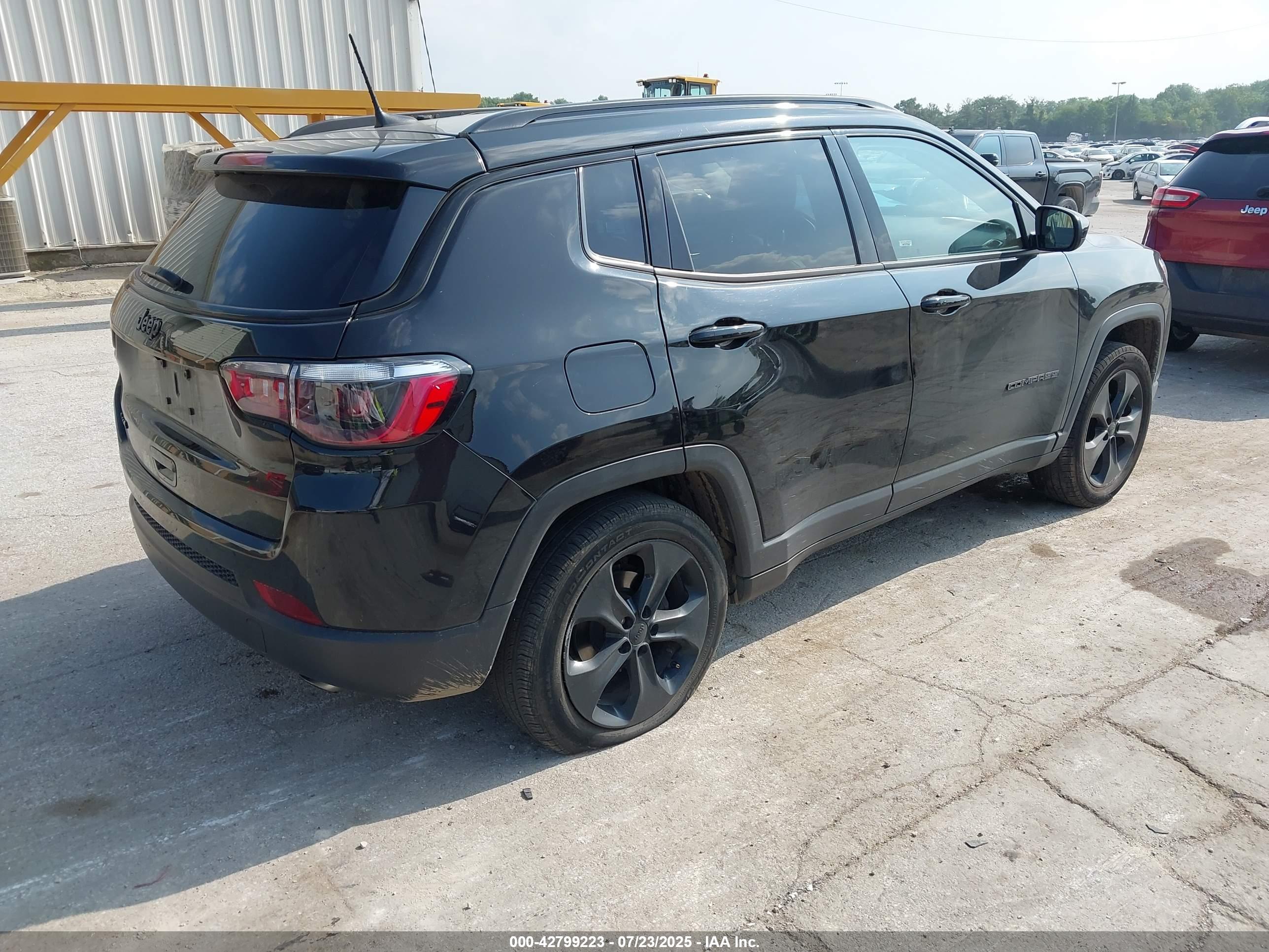 JEEP COMPASS image 4