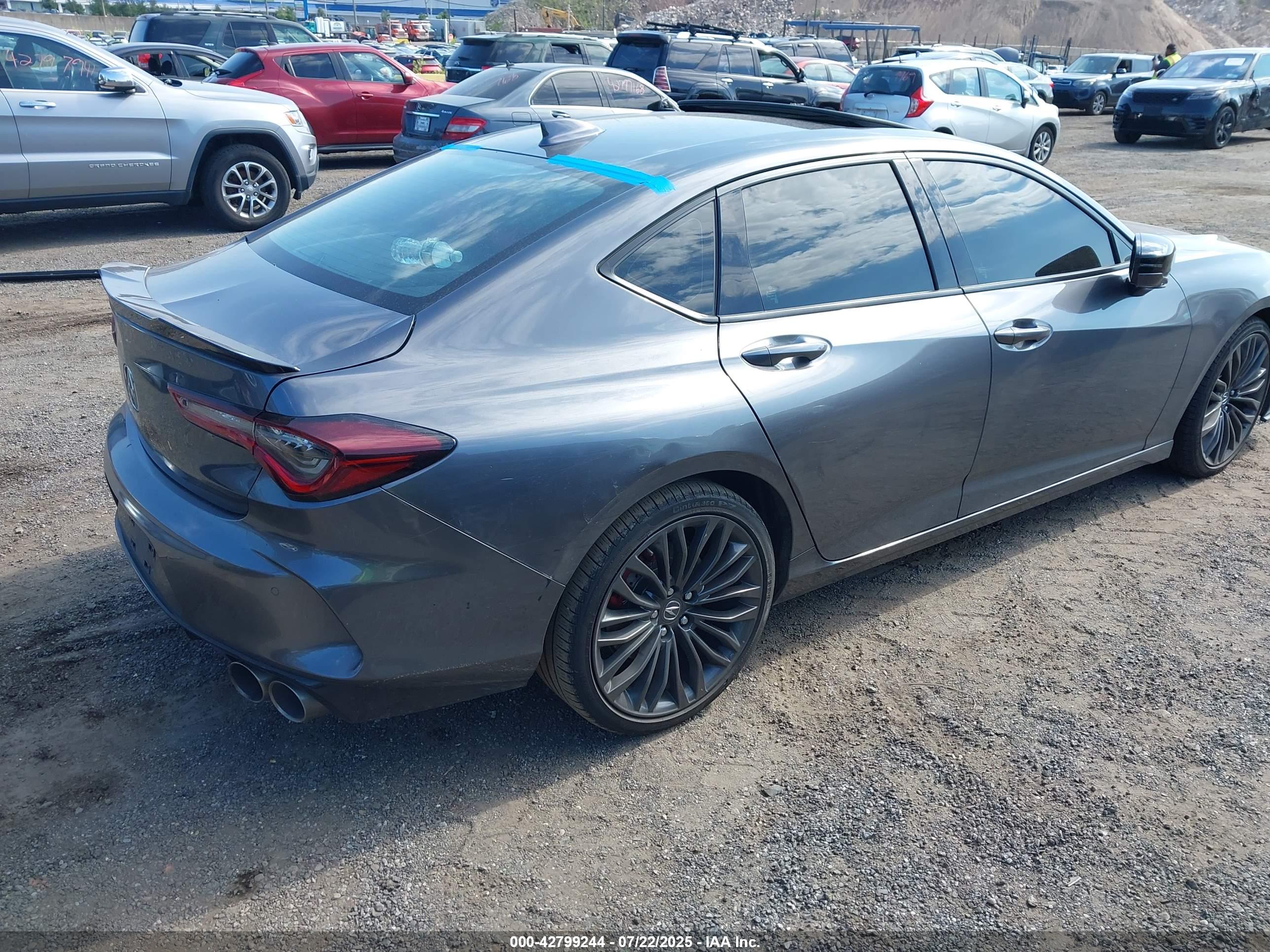 ACURA TLX image 4