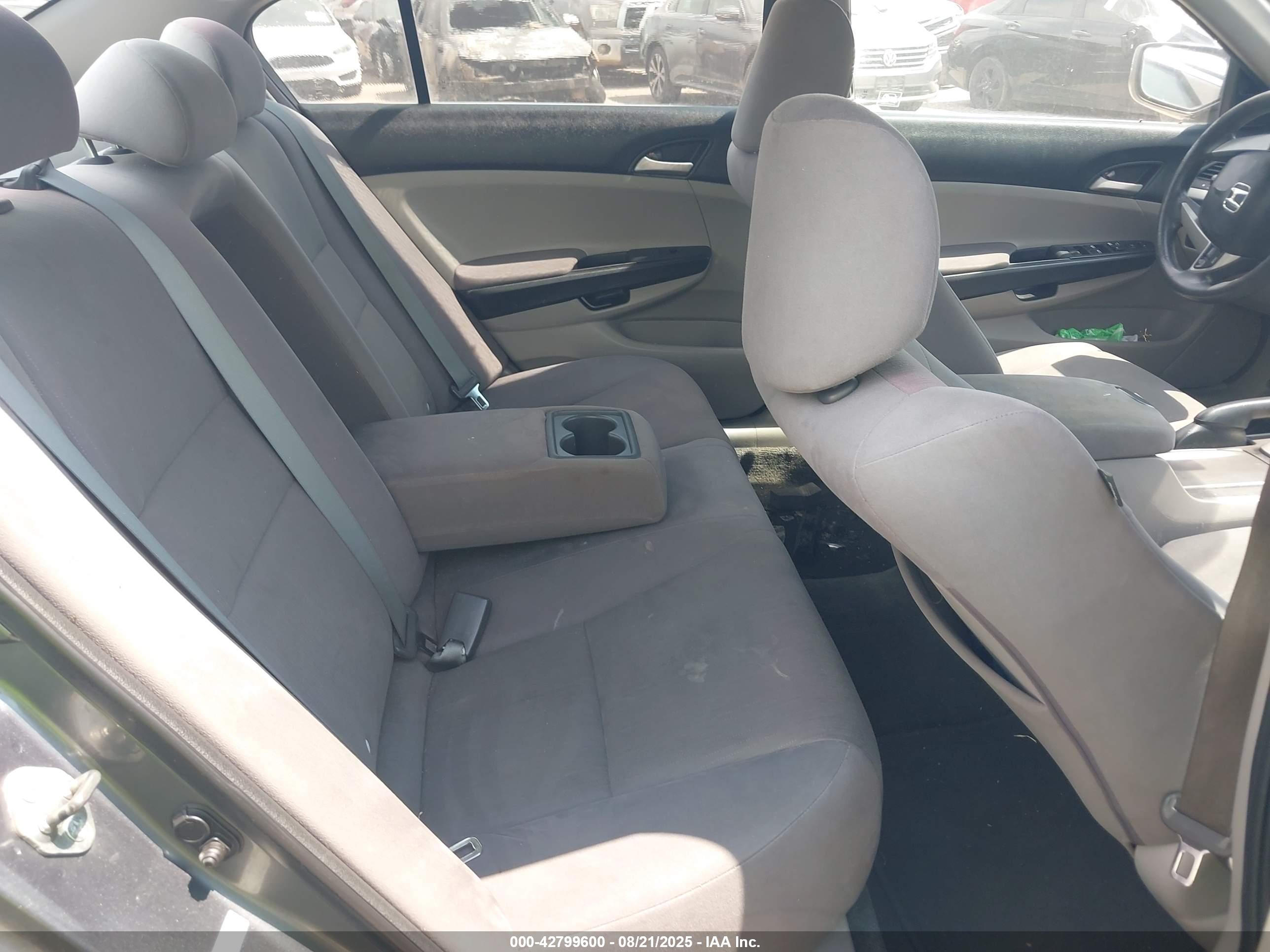HONDA ACCORD image 8