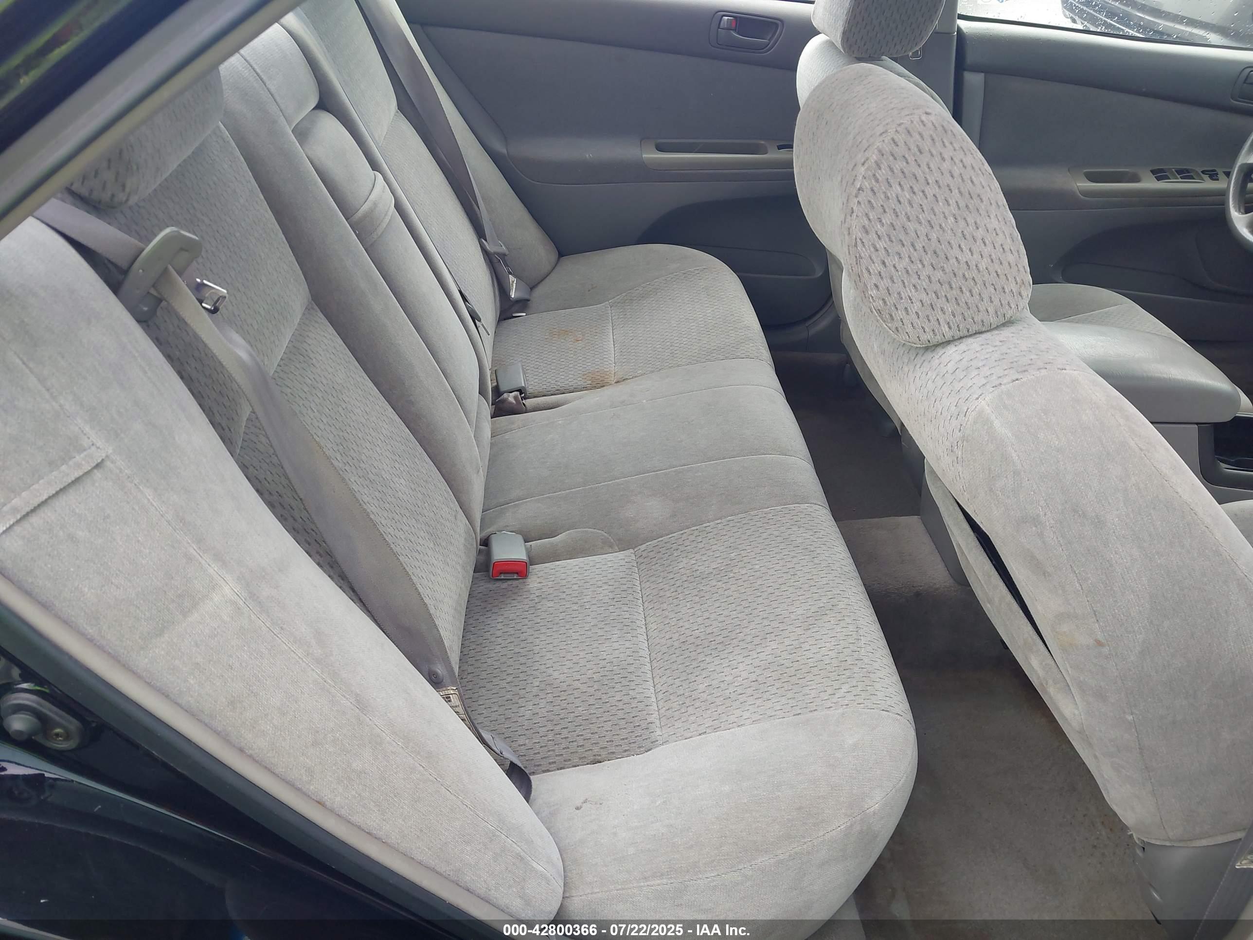 TOYOTA CAMRY image 8