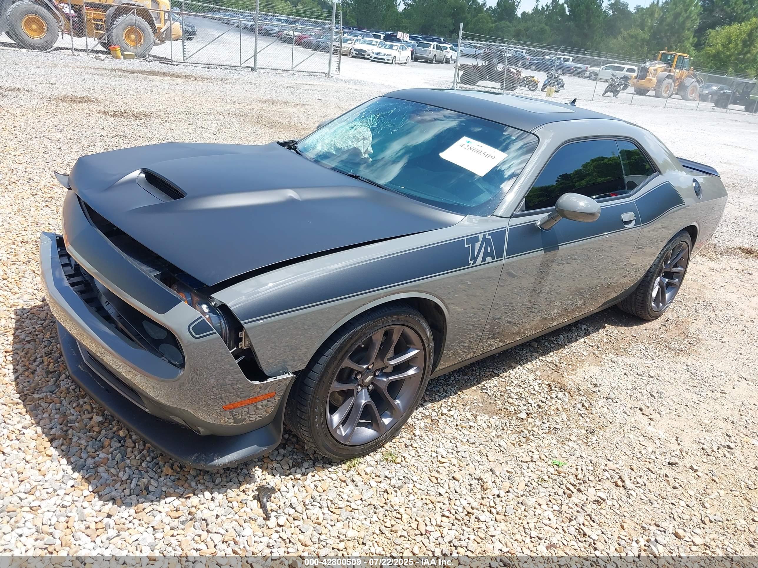 DODGE CHALLENGER image 2