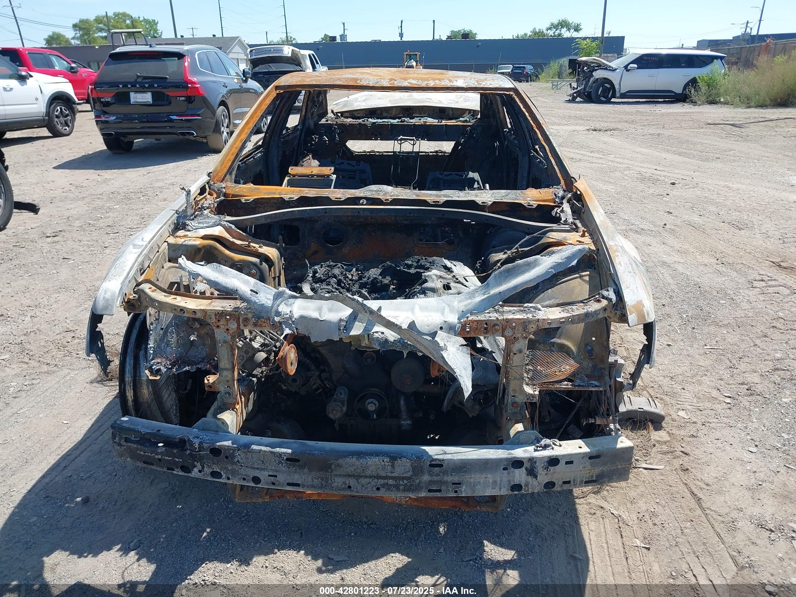 CHRYSLER 300 image 6
