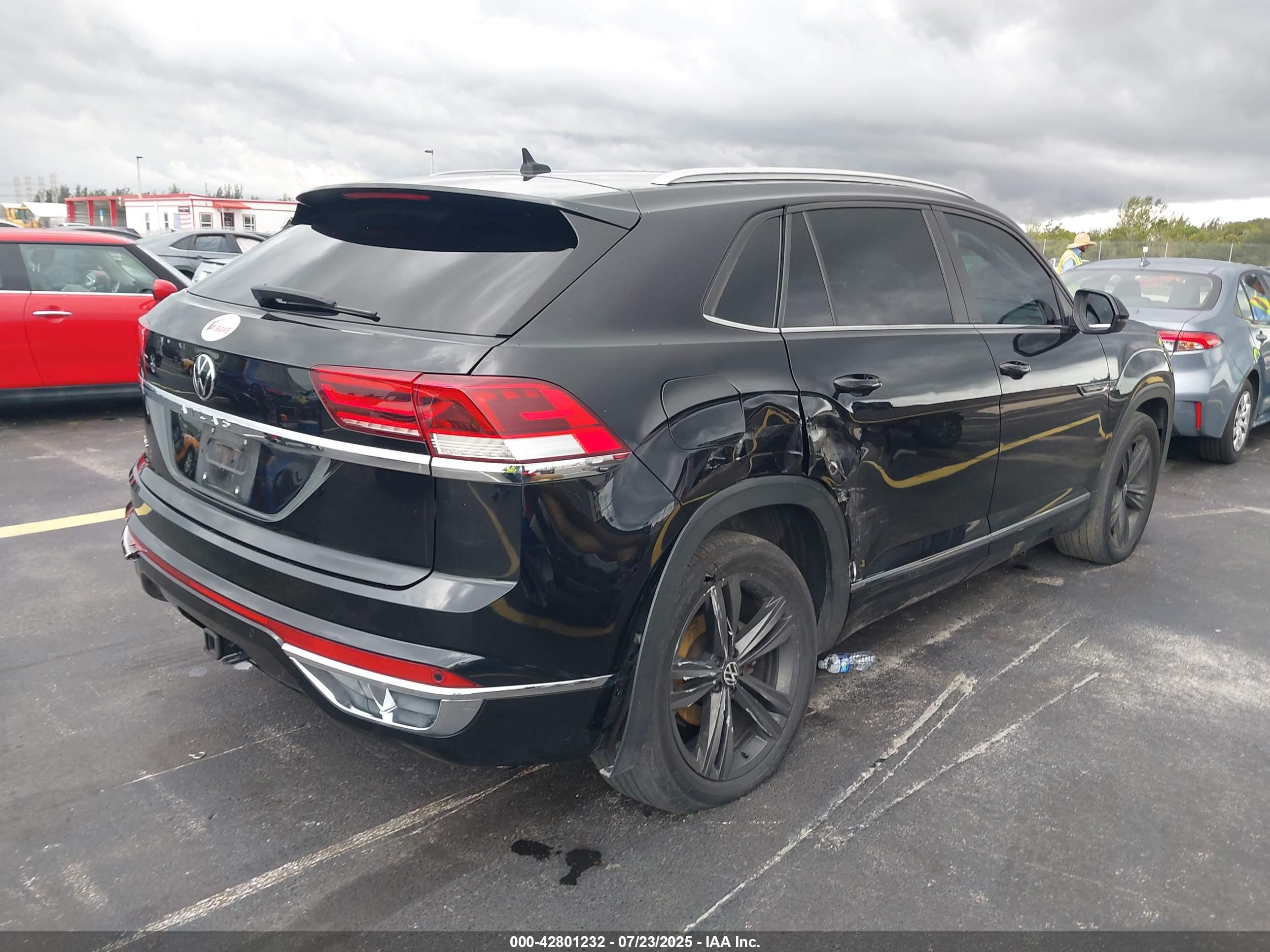 VOLKSWAGEN ATLAS image 4